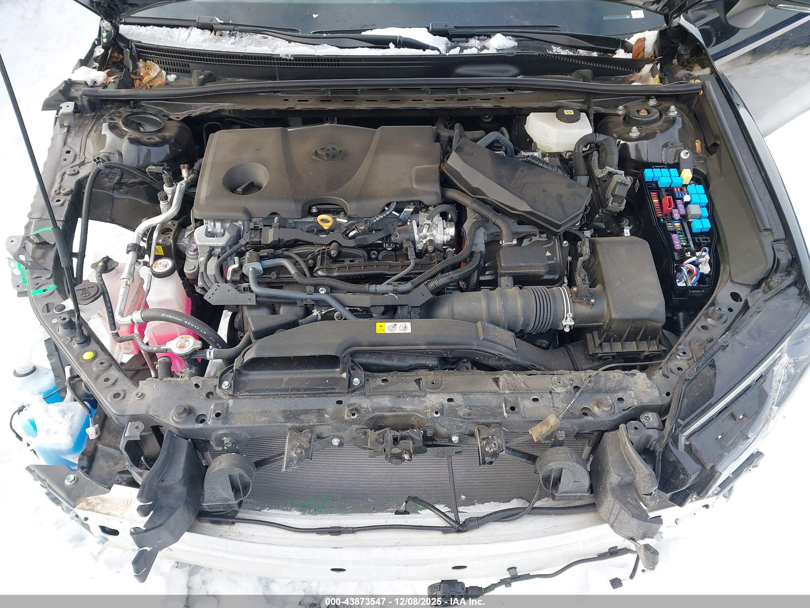TOYOTA CAMRY image 10