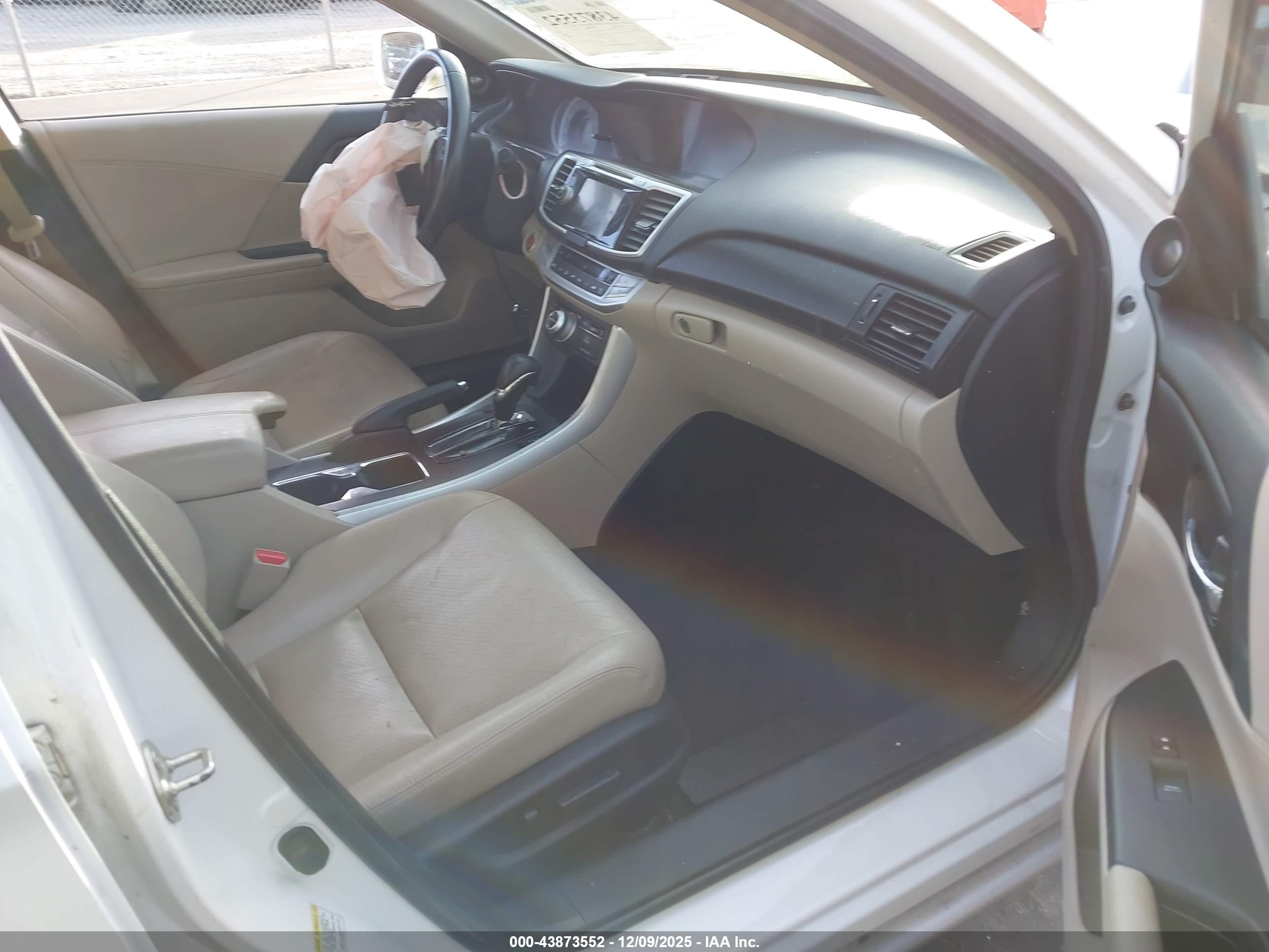 HONDA ACCORD image 5