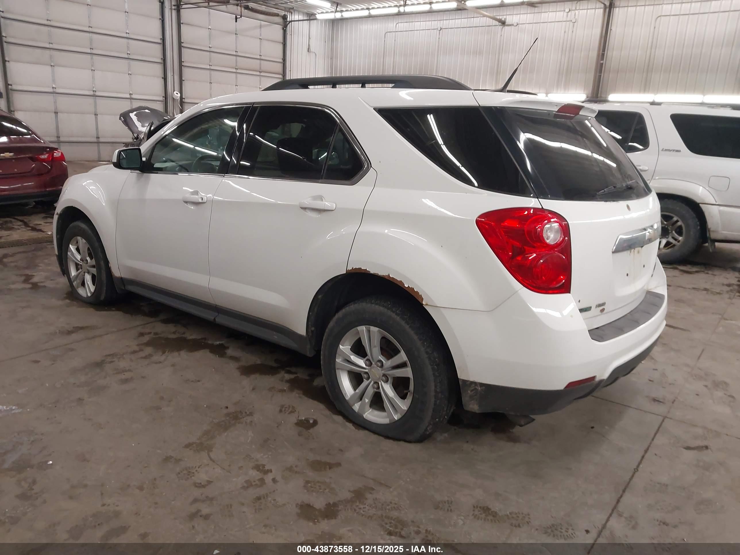 CHEVROLET EQUINOX image 3