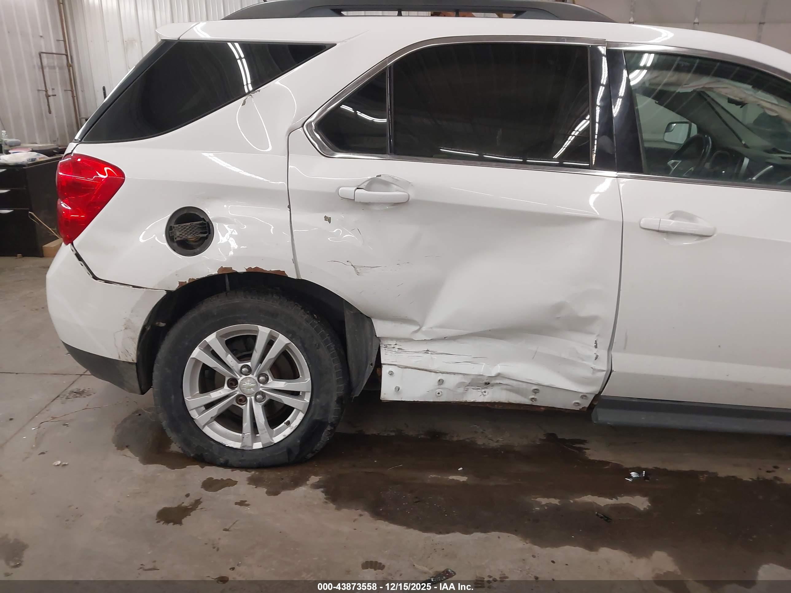 CHEVROLET EQUINOX image 6