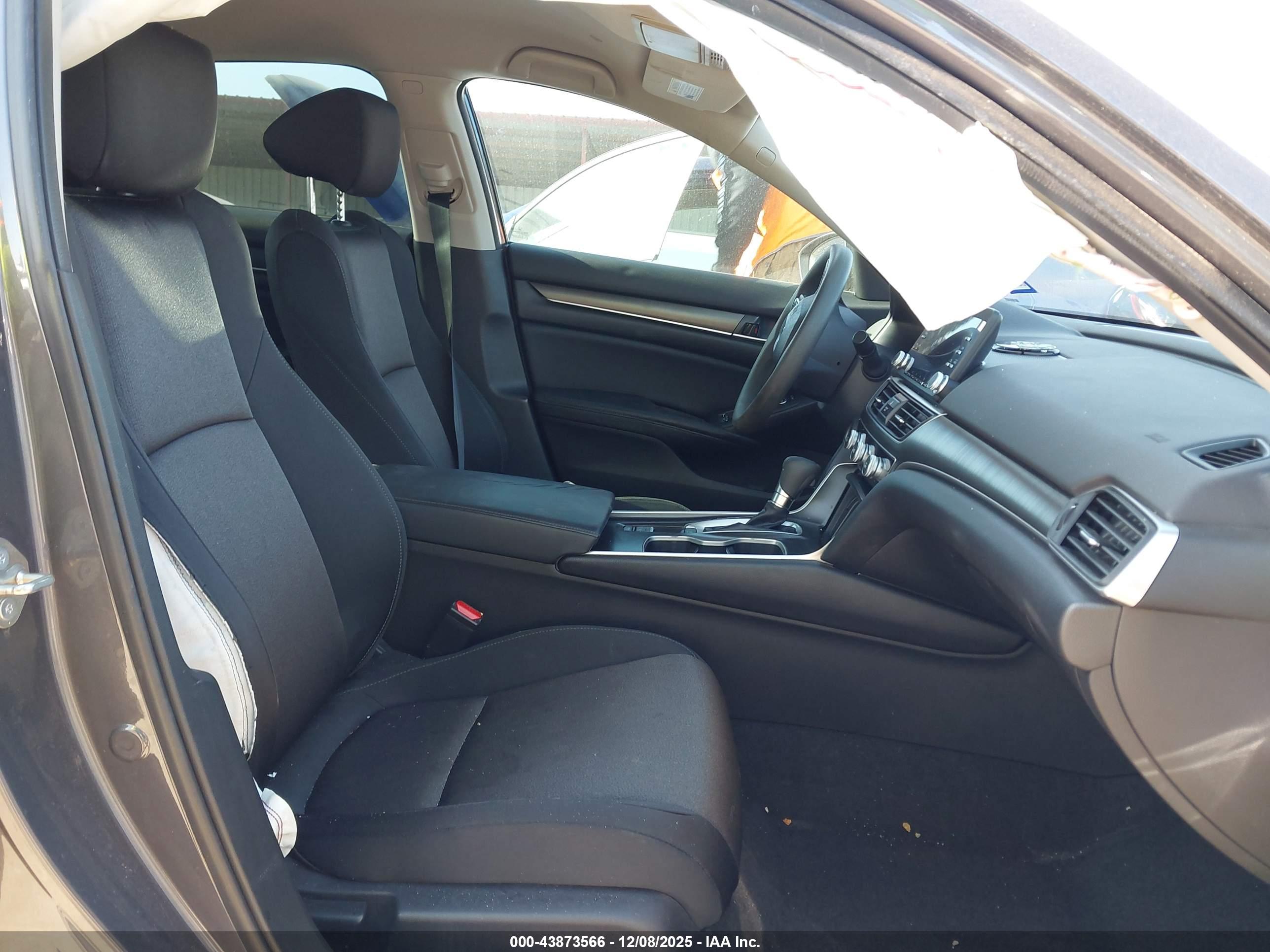 HONDA ACCORD image 5