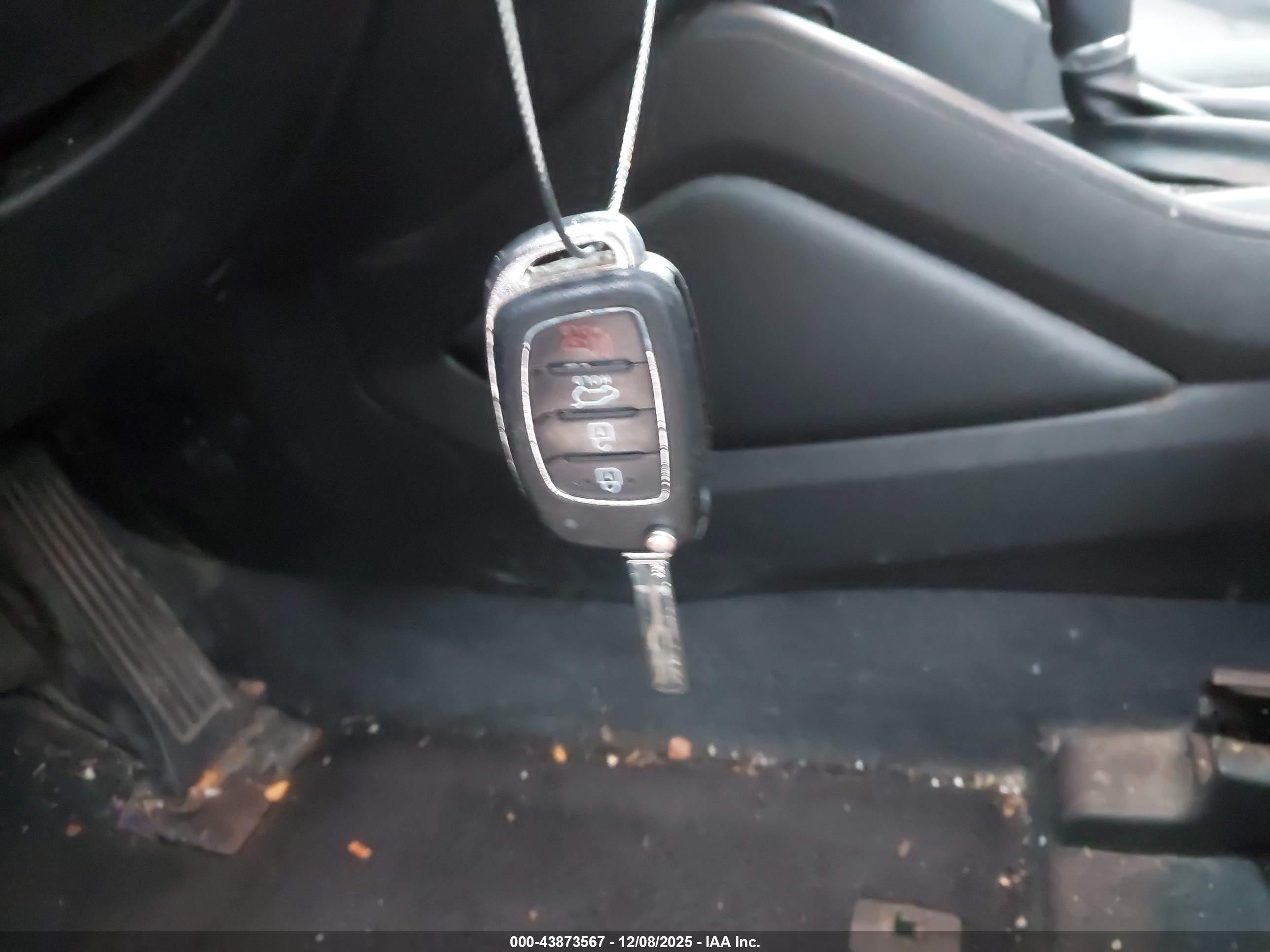 HYUNDAI TUCSON image 11