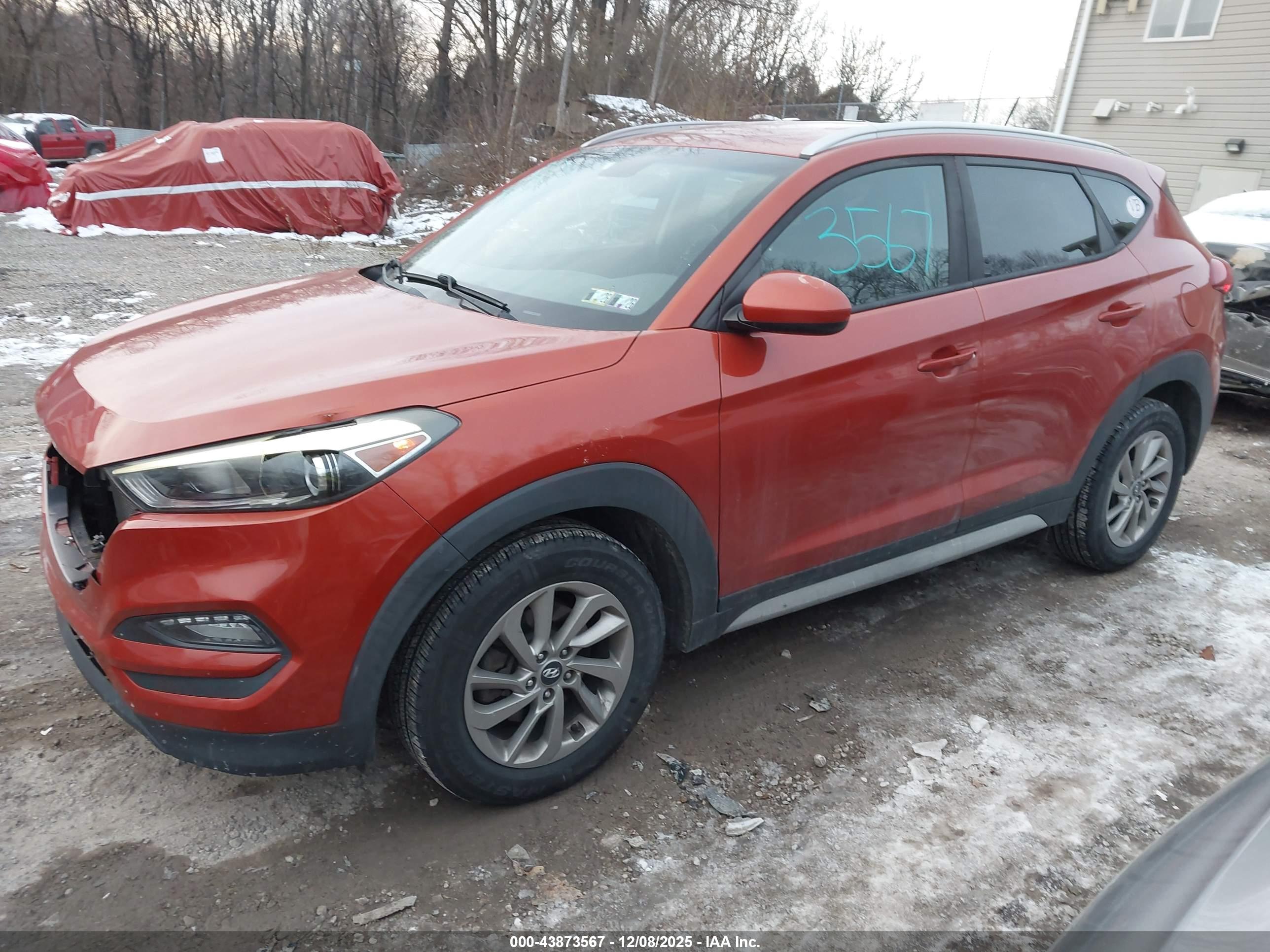 HYUNDAI TUCSON image 2