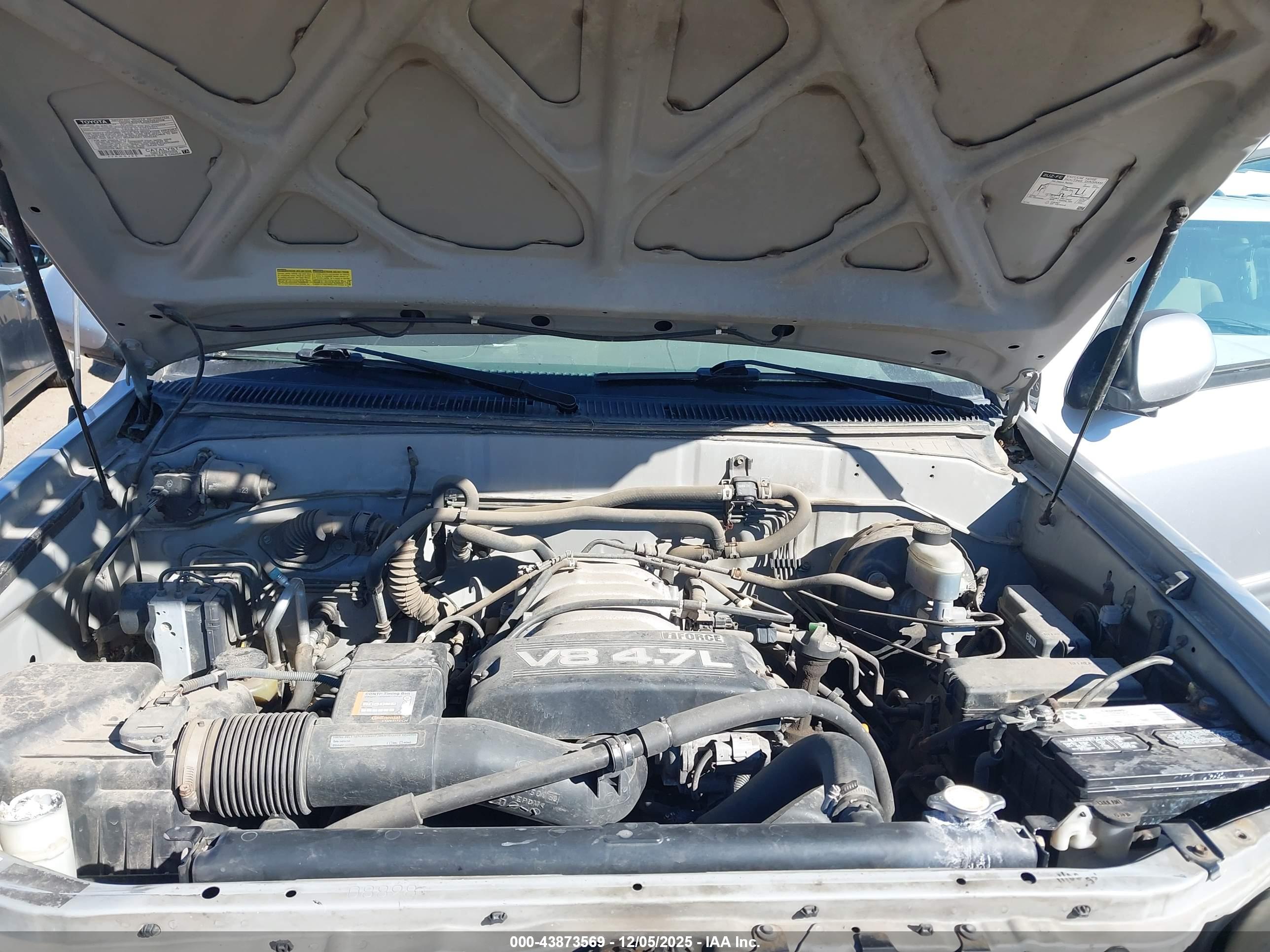 TOYOTA SEQUOIA image 10