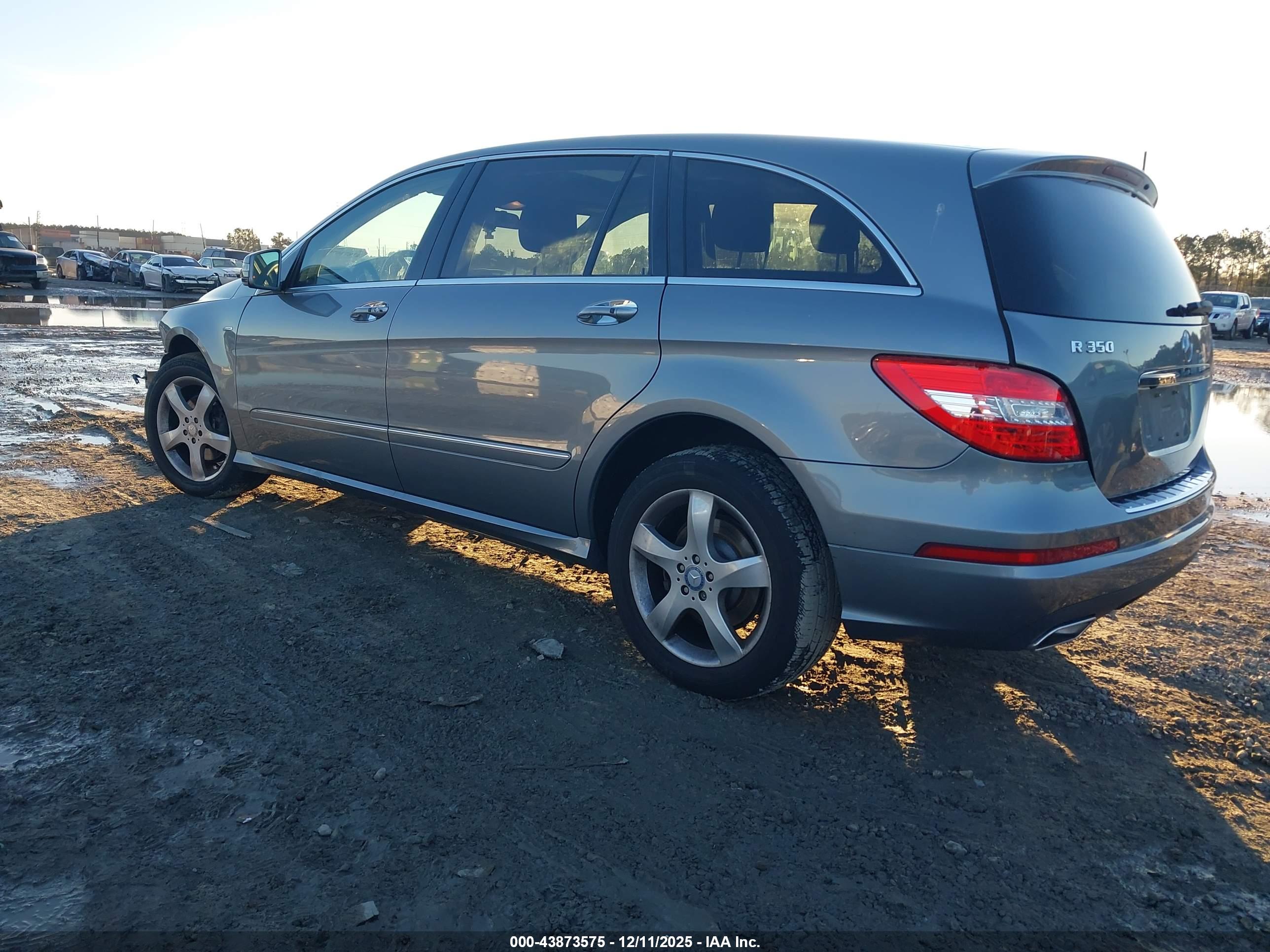 MERCEDES-BENZ R image 3