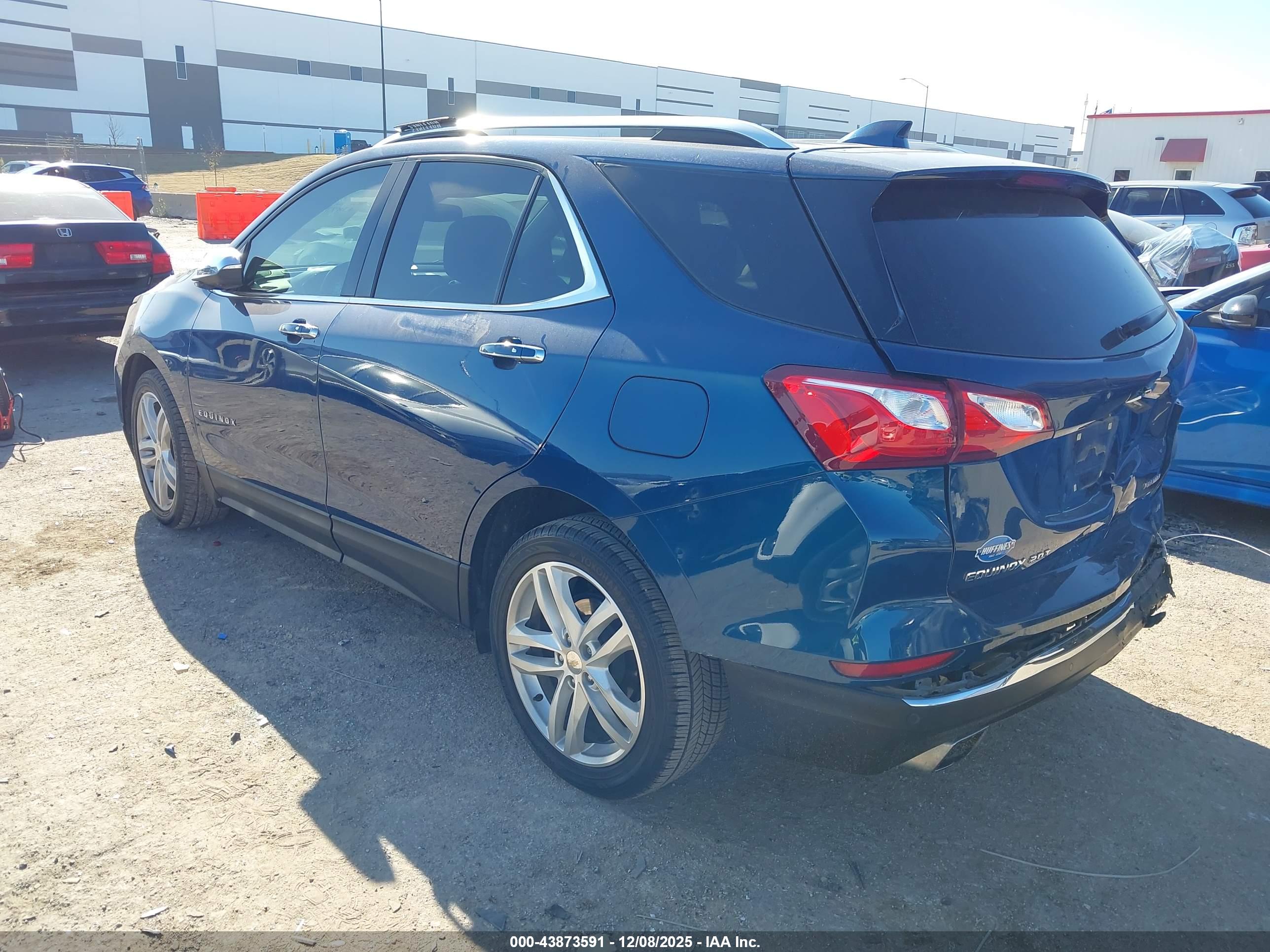 CHEVROLET EQUINOX image 3