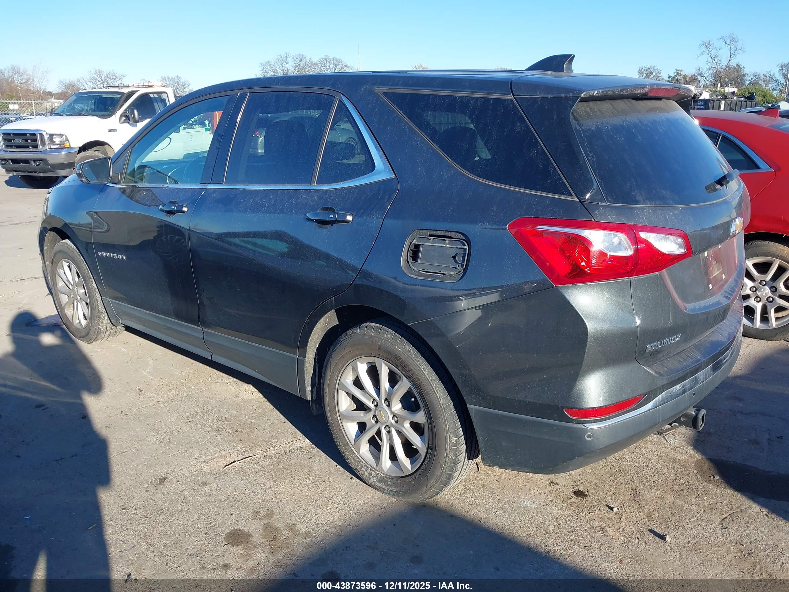 CHEVROLET EQUINOX image 3