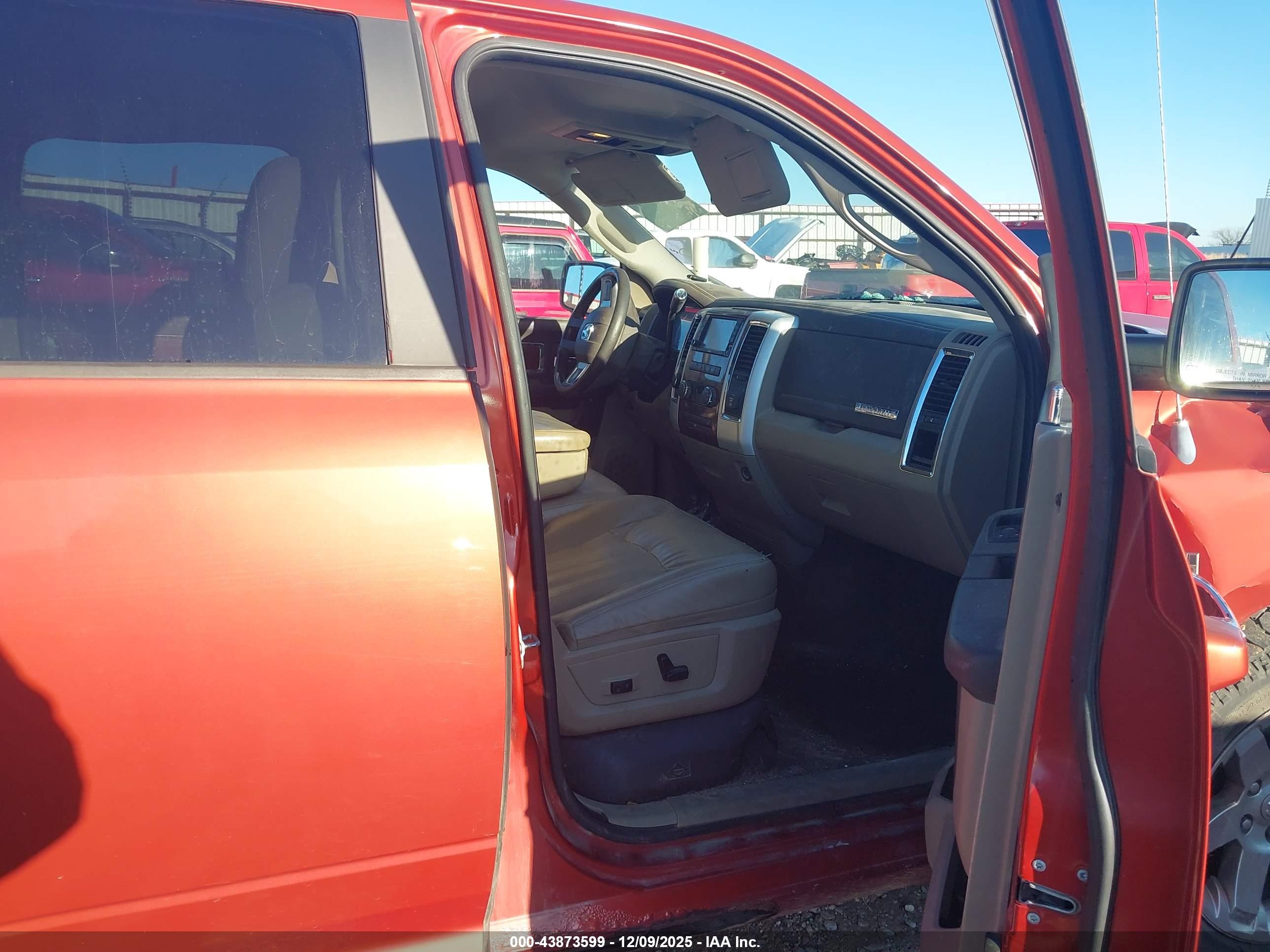 DODGE RAM image 5