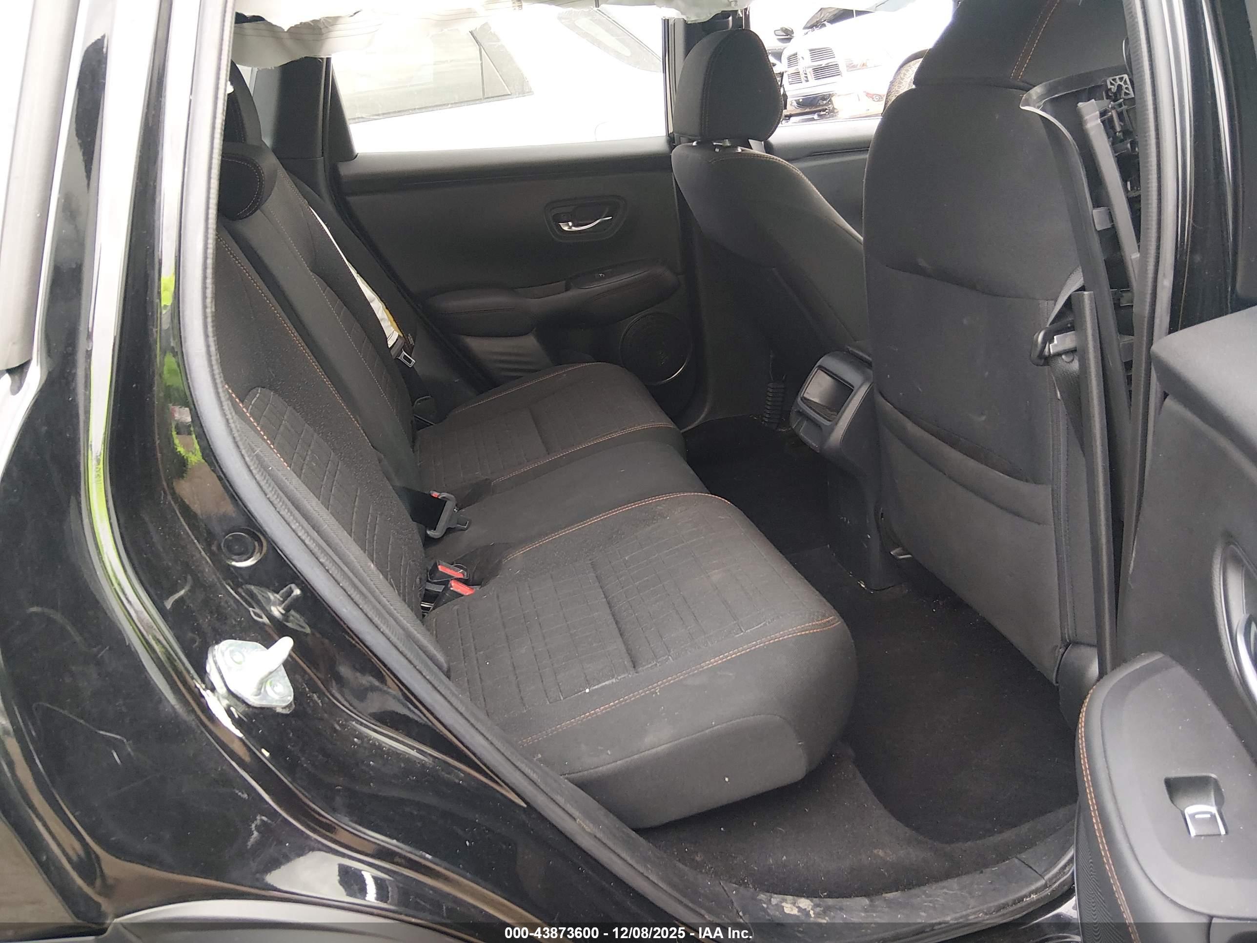 HONDA HR-V image 8