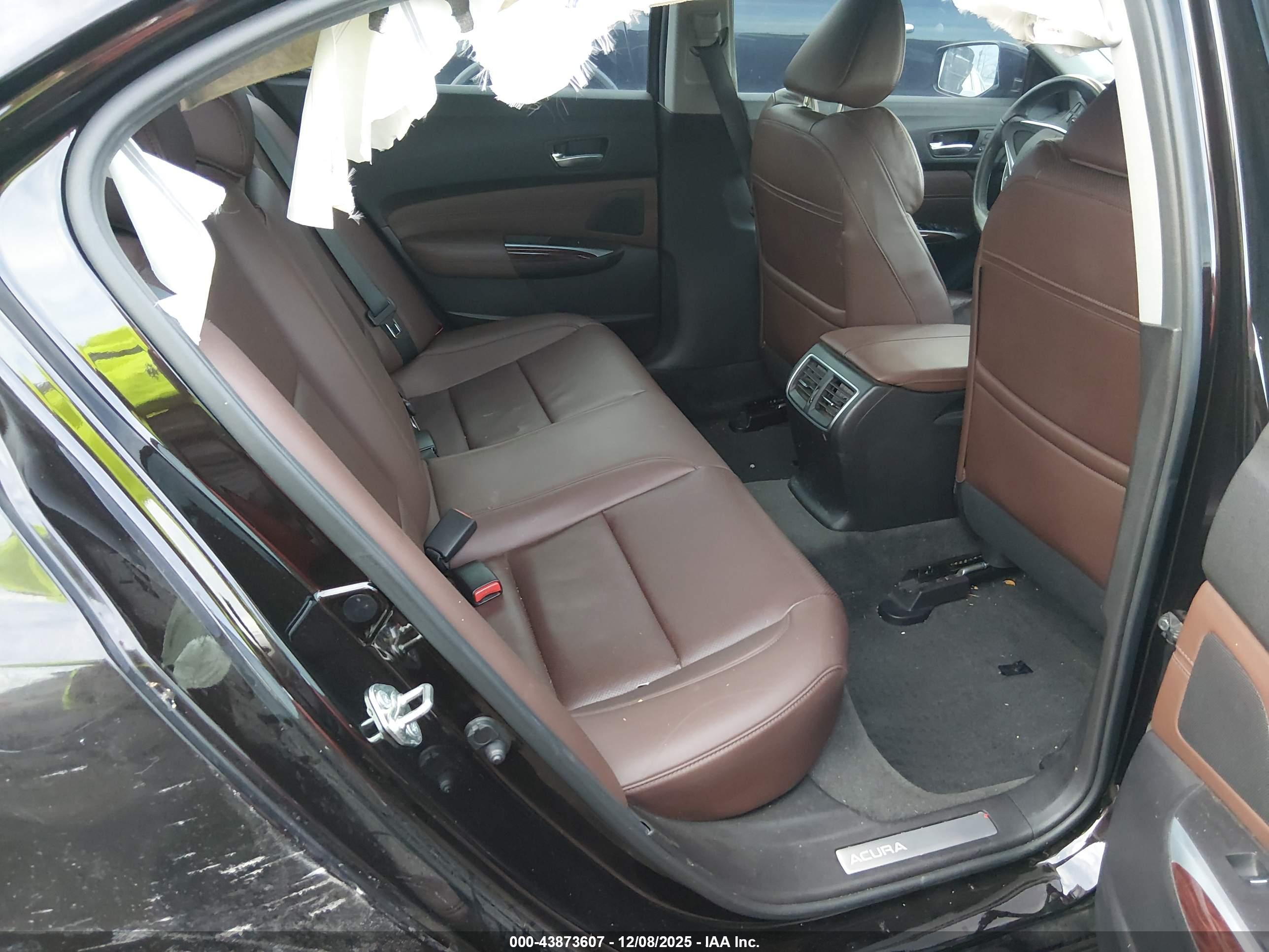 ACURA TLX image 8