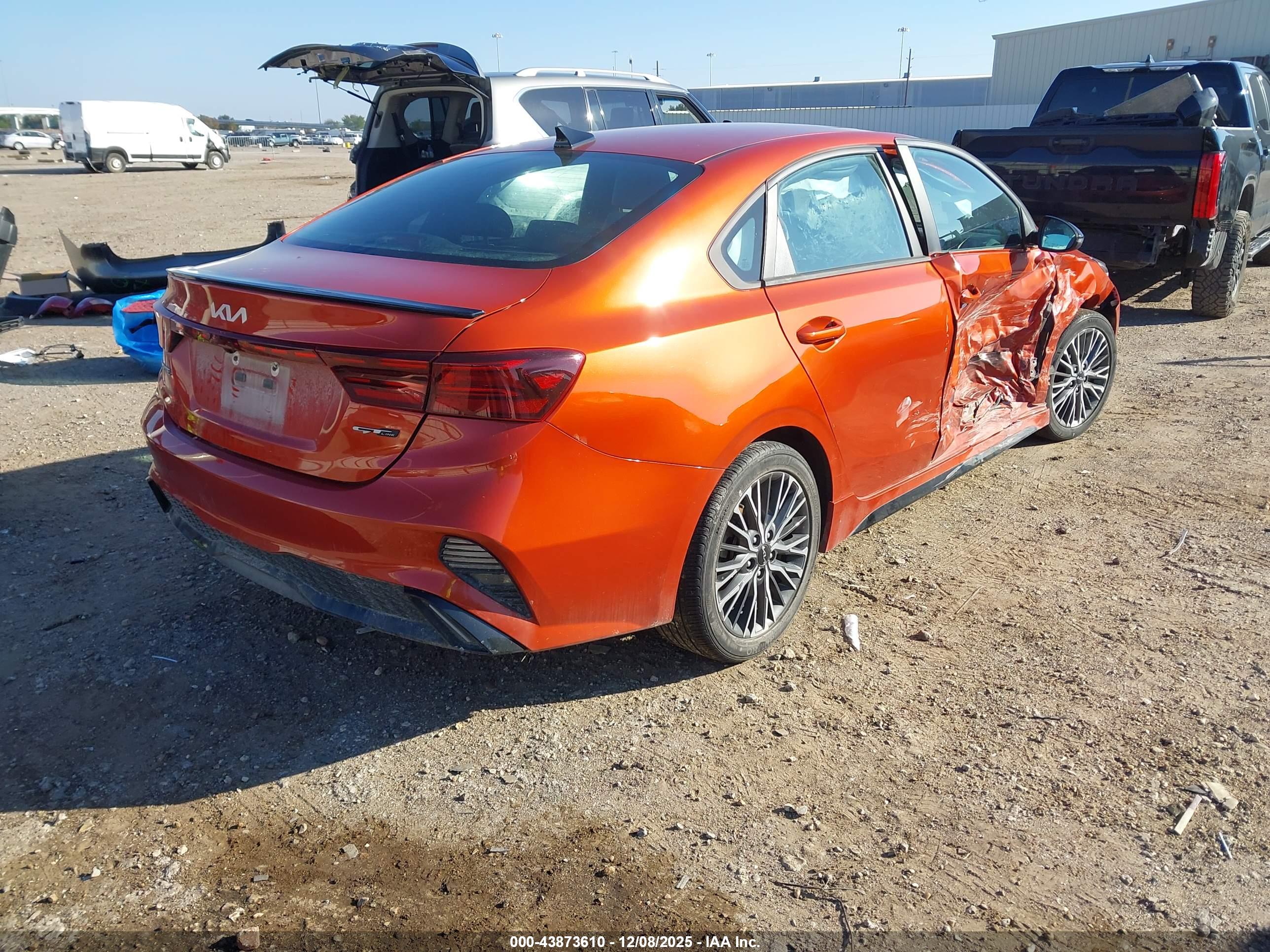KIA FORTE image 4