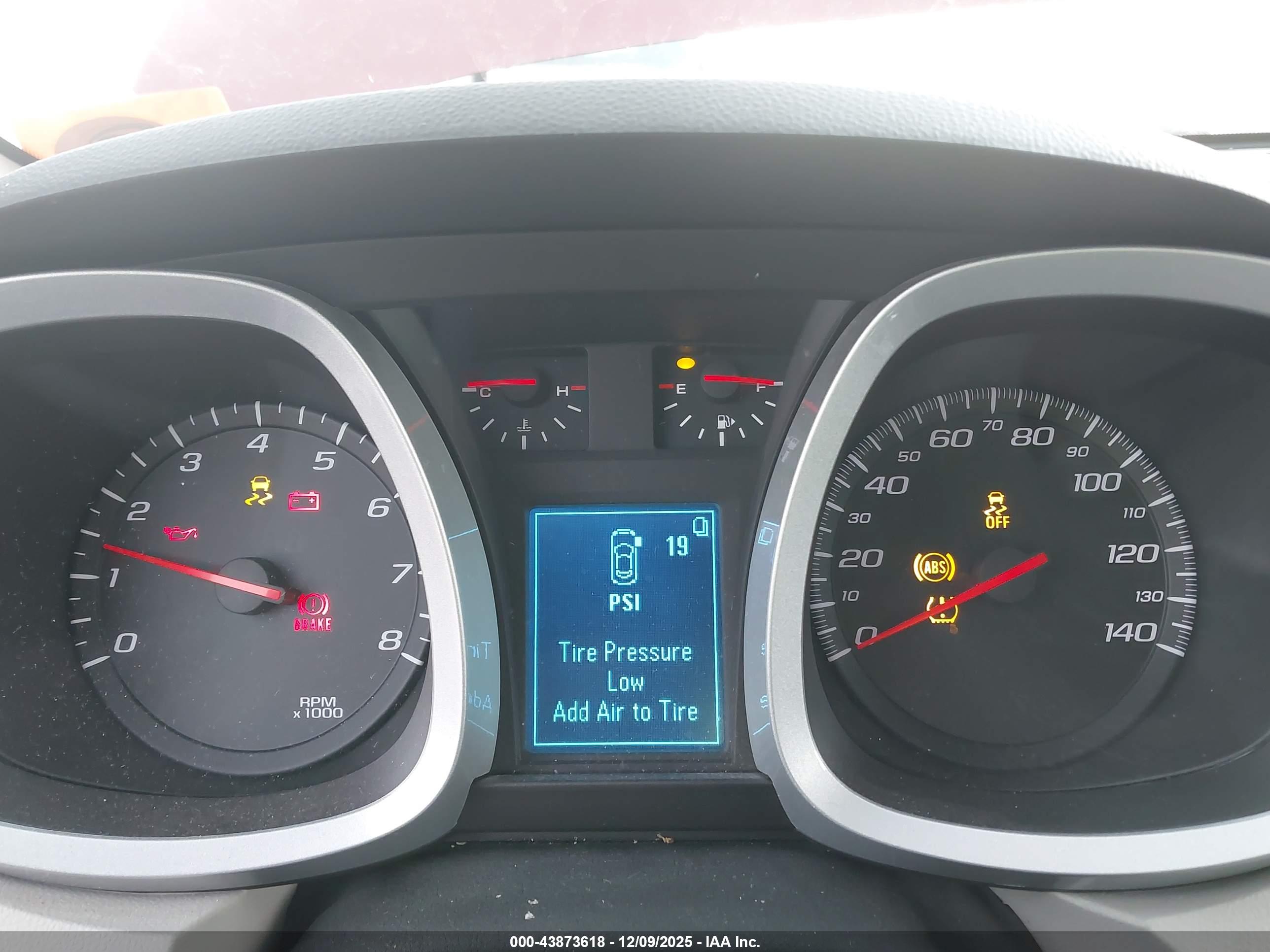 CHEVROLET EQUINOX image 7