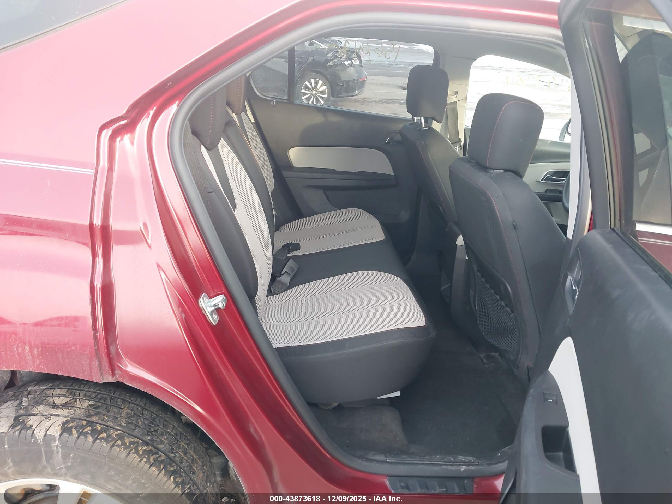 CHEVROLET EQUINOX image 8