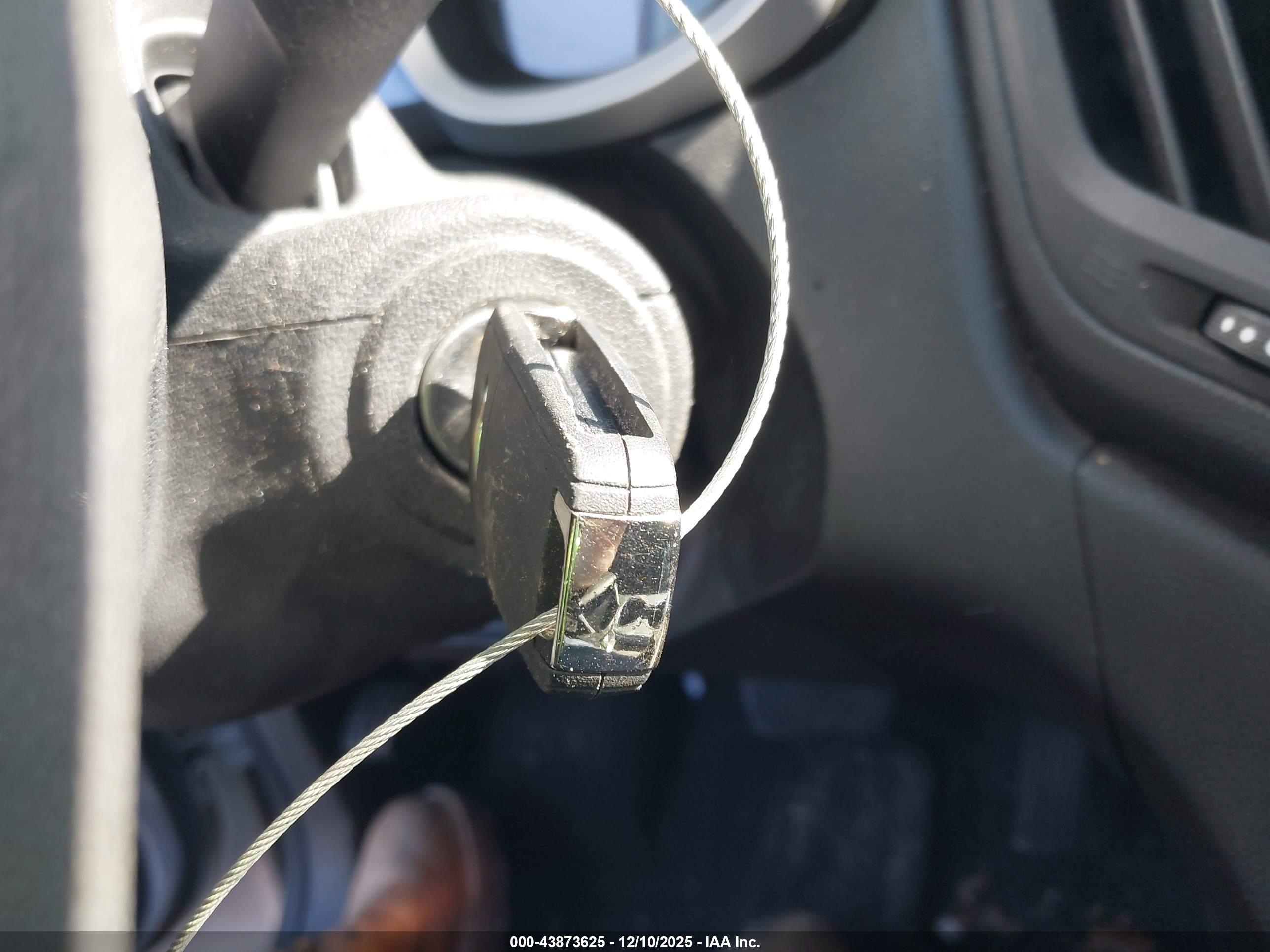 CHEVROLET EQUINOX image 11