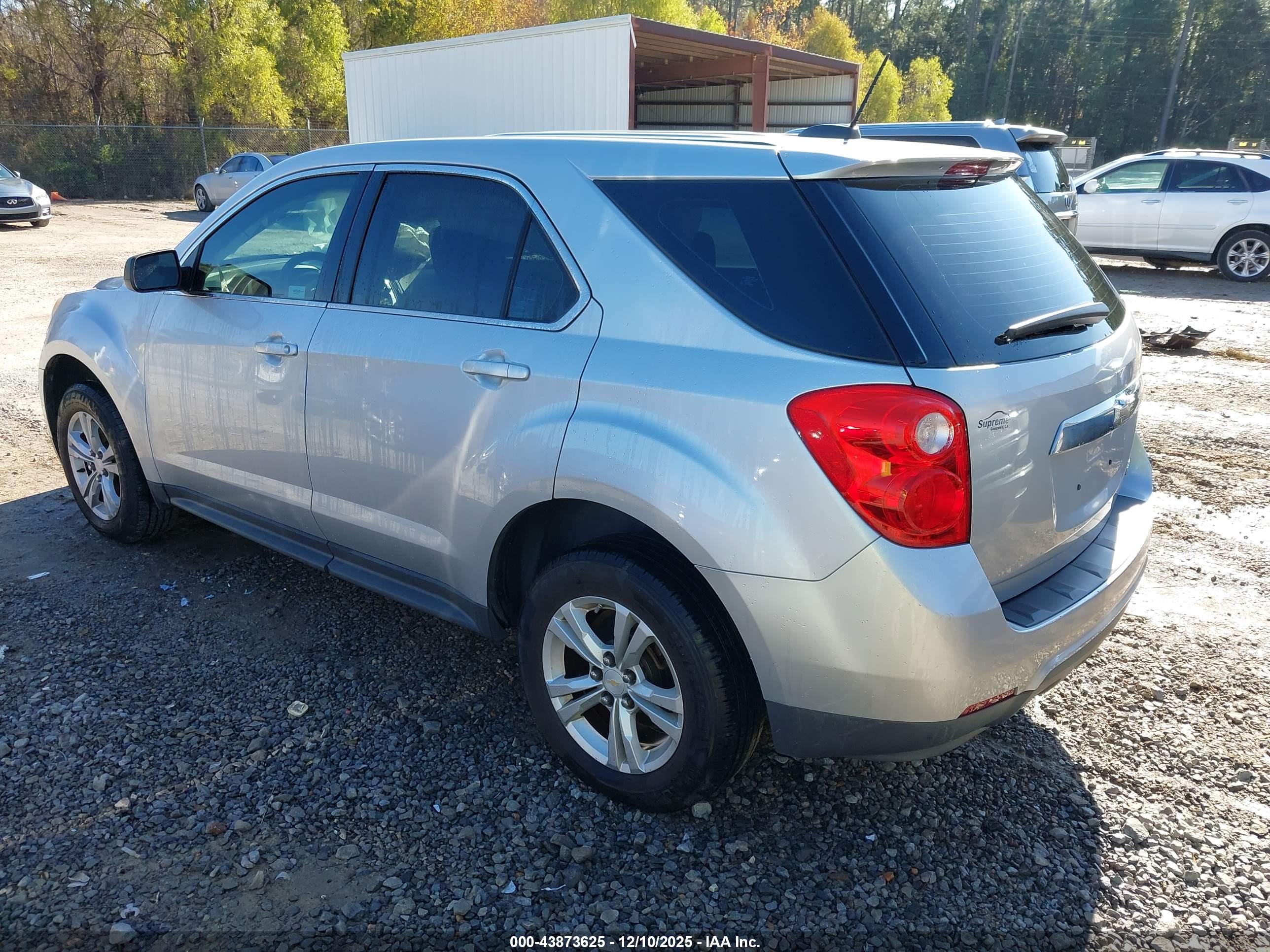 CHEVROLET EQUINOX image 3