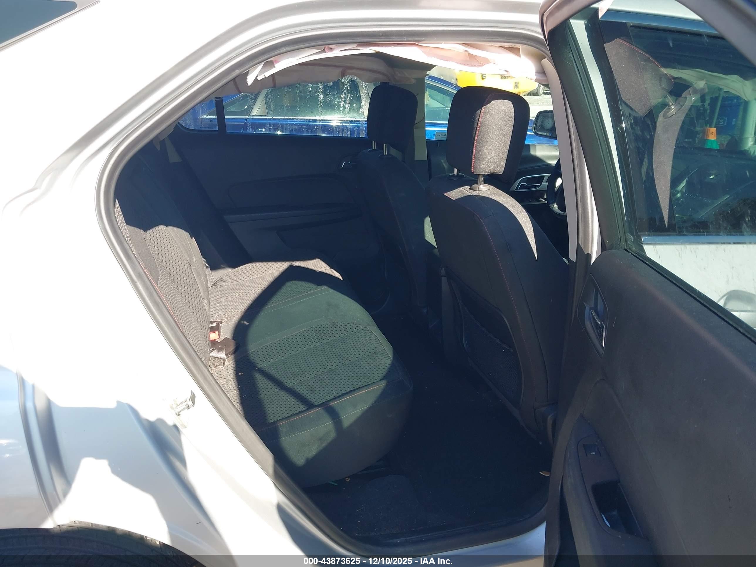 CHEVROLET EQUINOX image 8