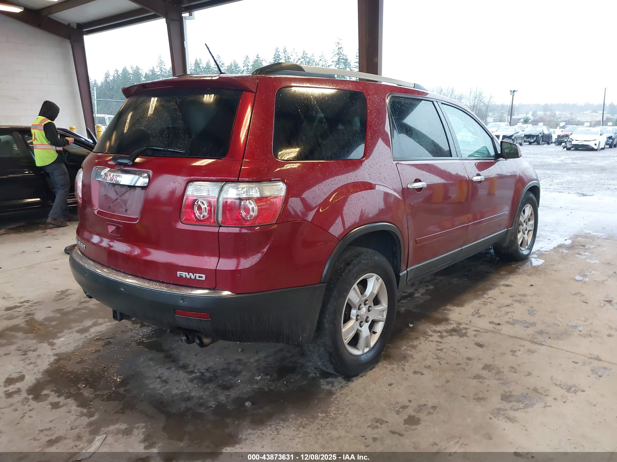 GMC ACADIA image 4