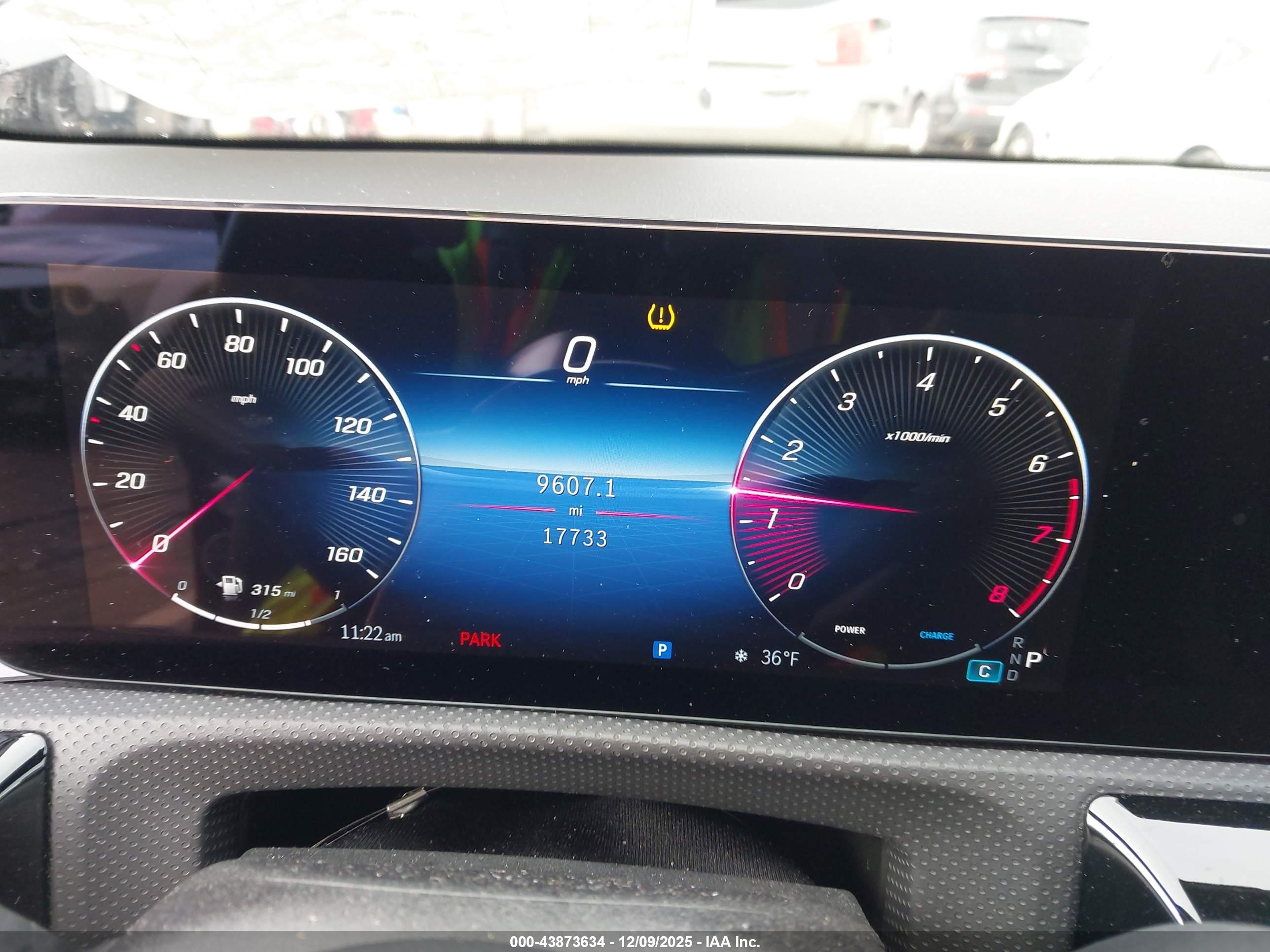 MERCEDES-BENZ CLA image 7