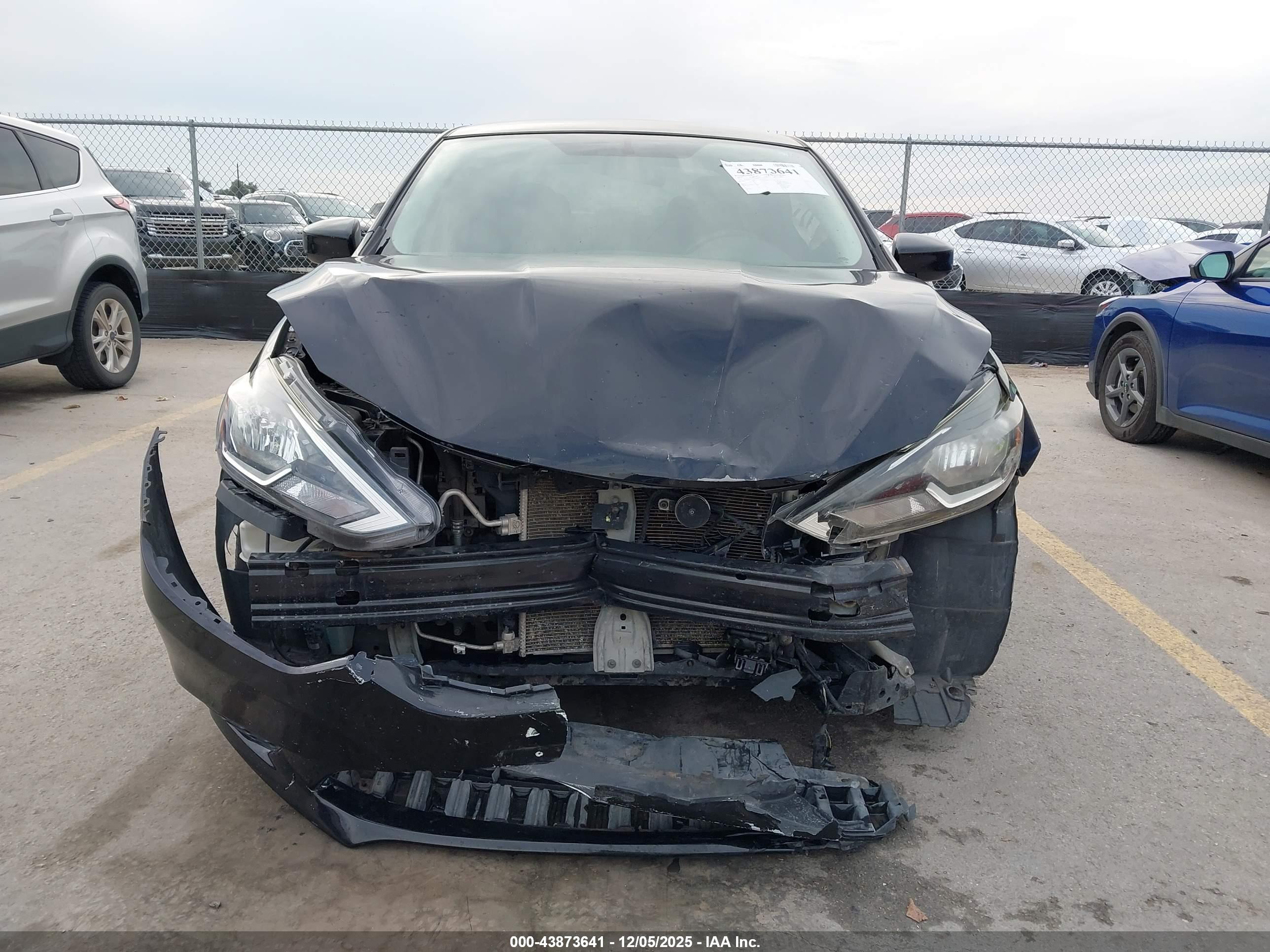 NISSAN SENTRA image 6