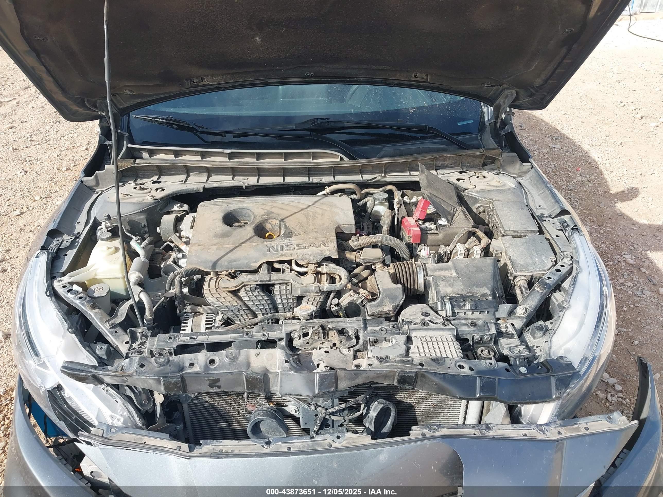 NISSAN ALTIMA image 10