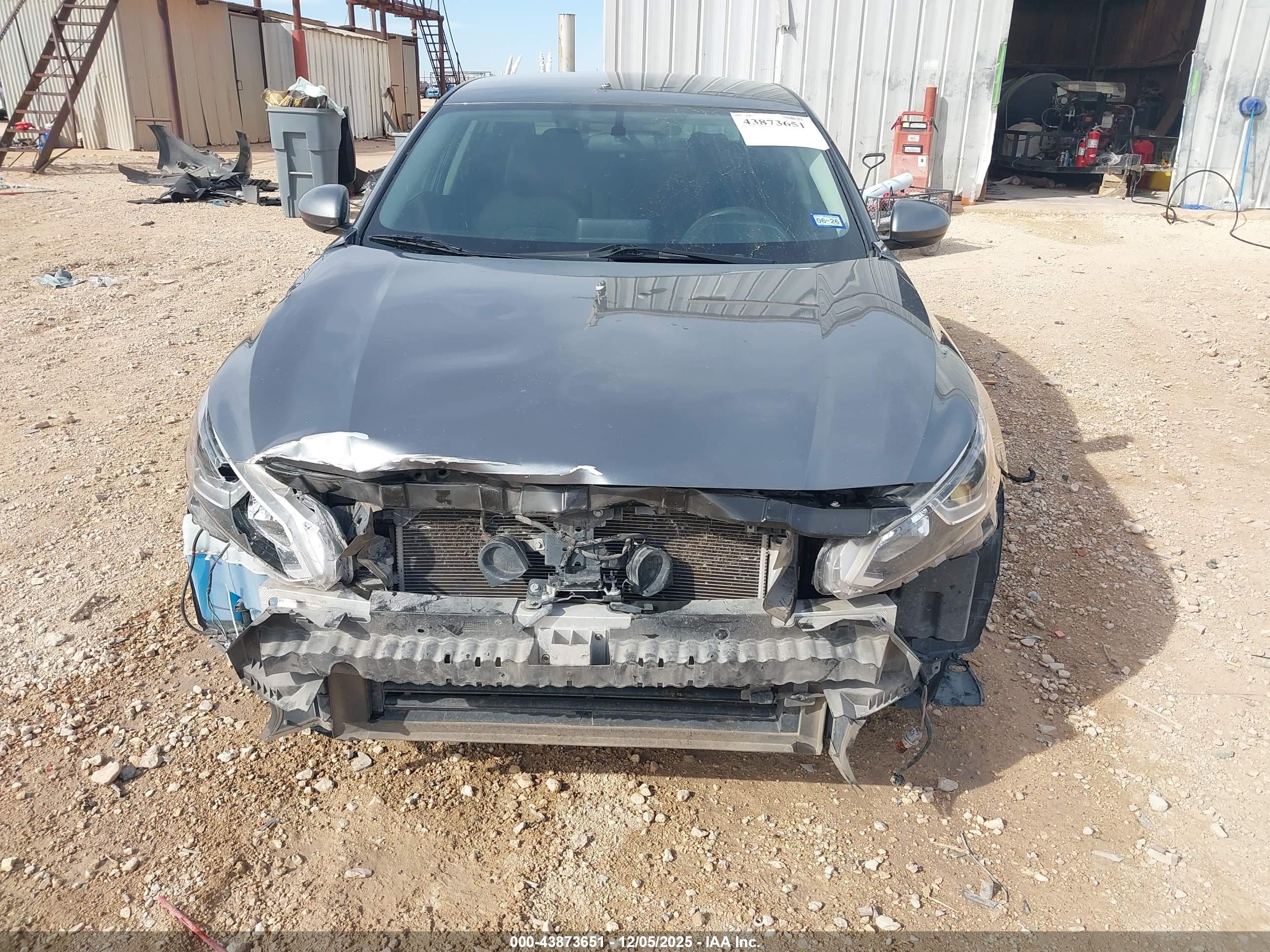NISSAN ALTIMA image 6