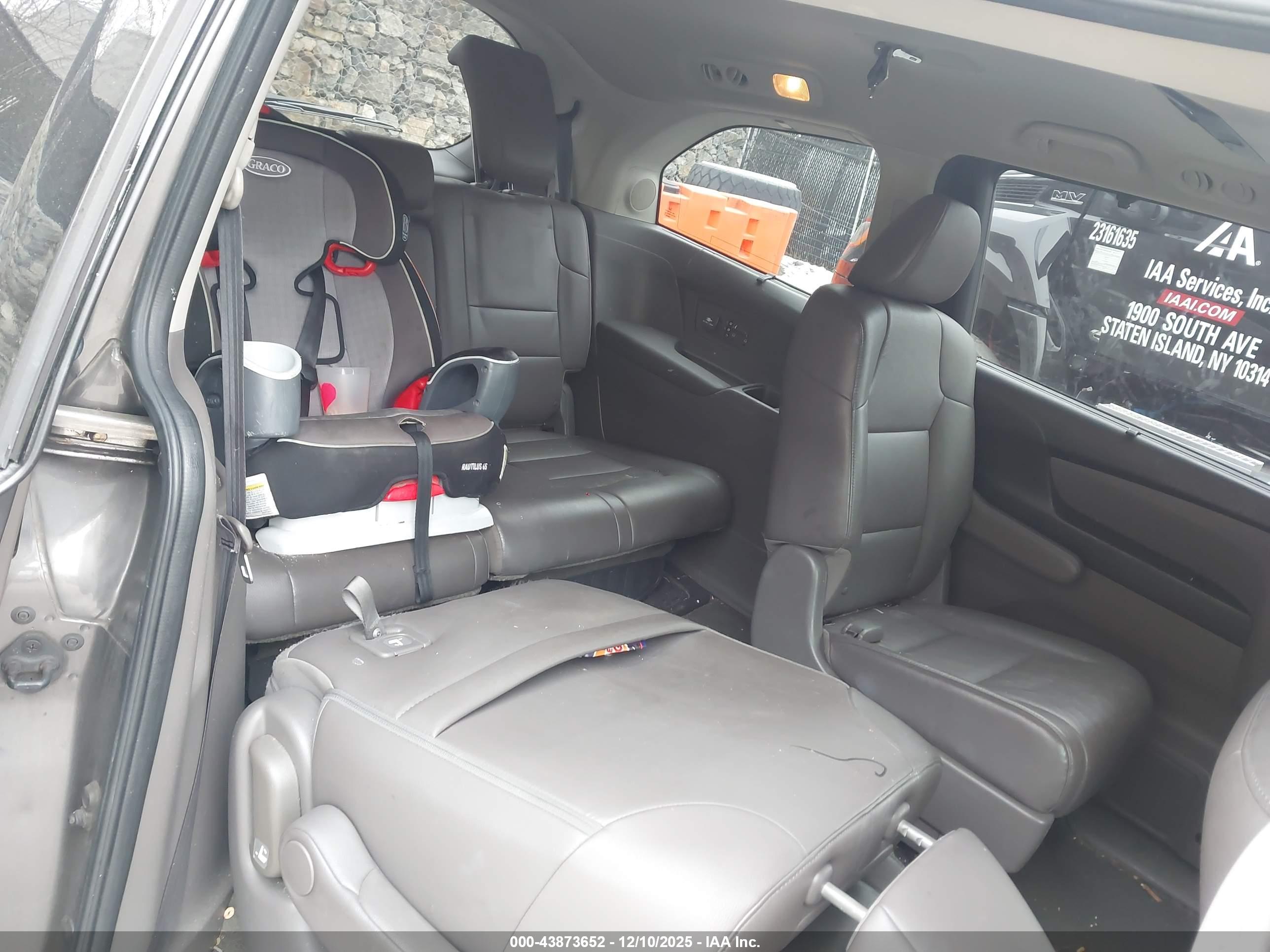 HONDA ODYSSEY image 8