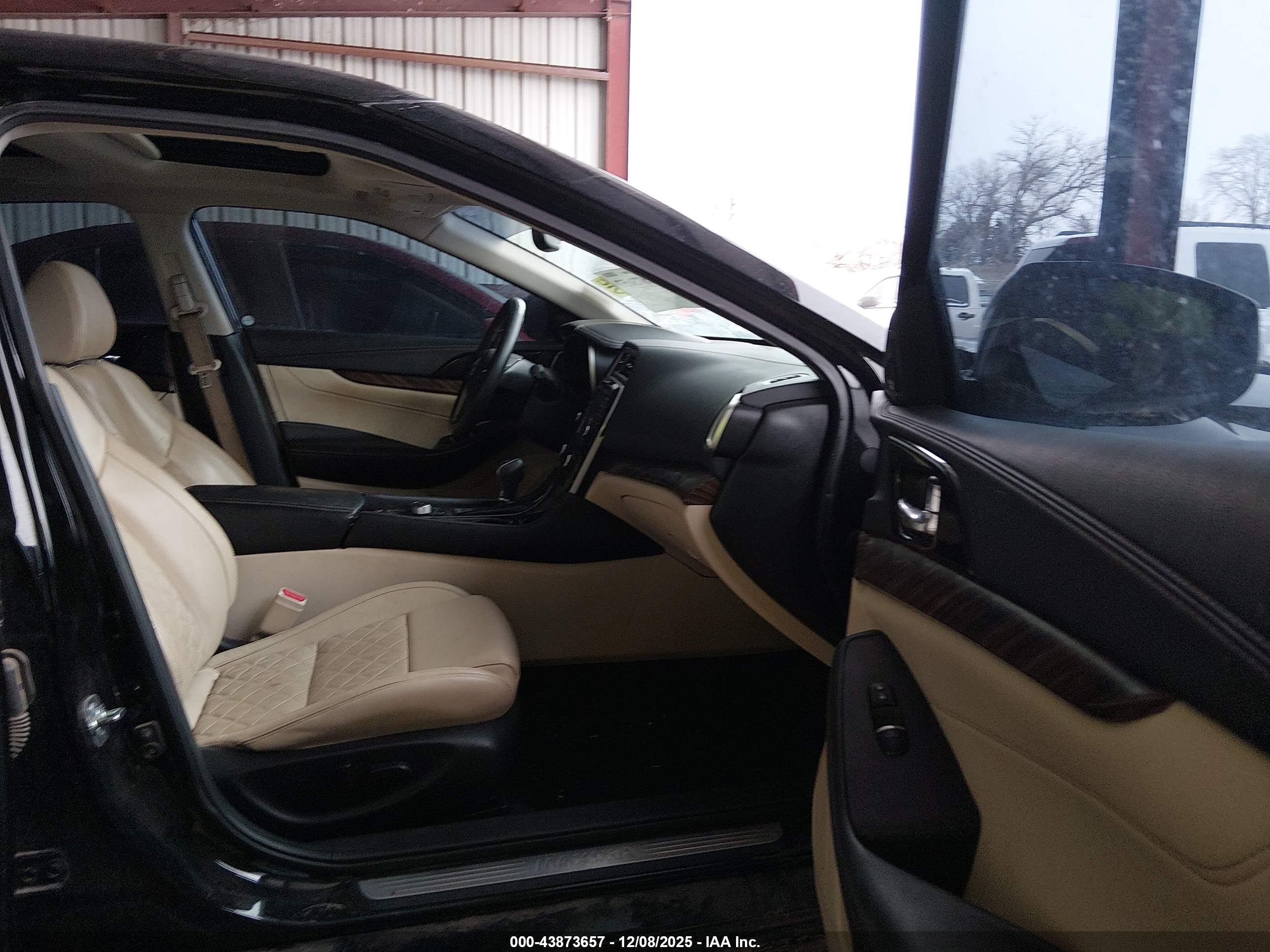 NISSAN MAXIMA image 5