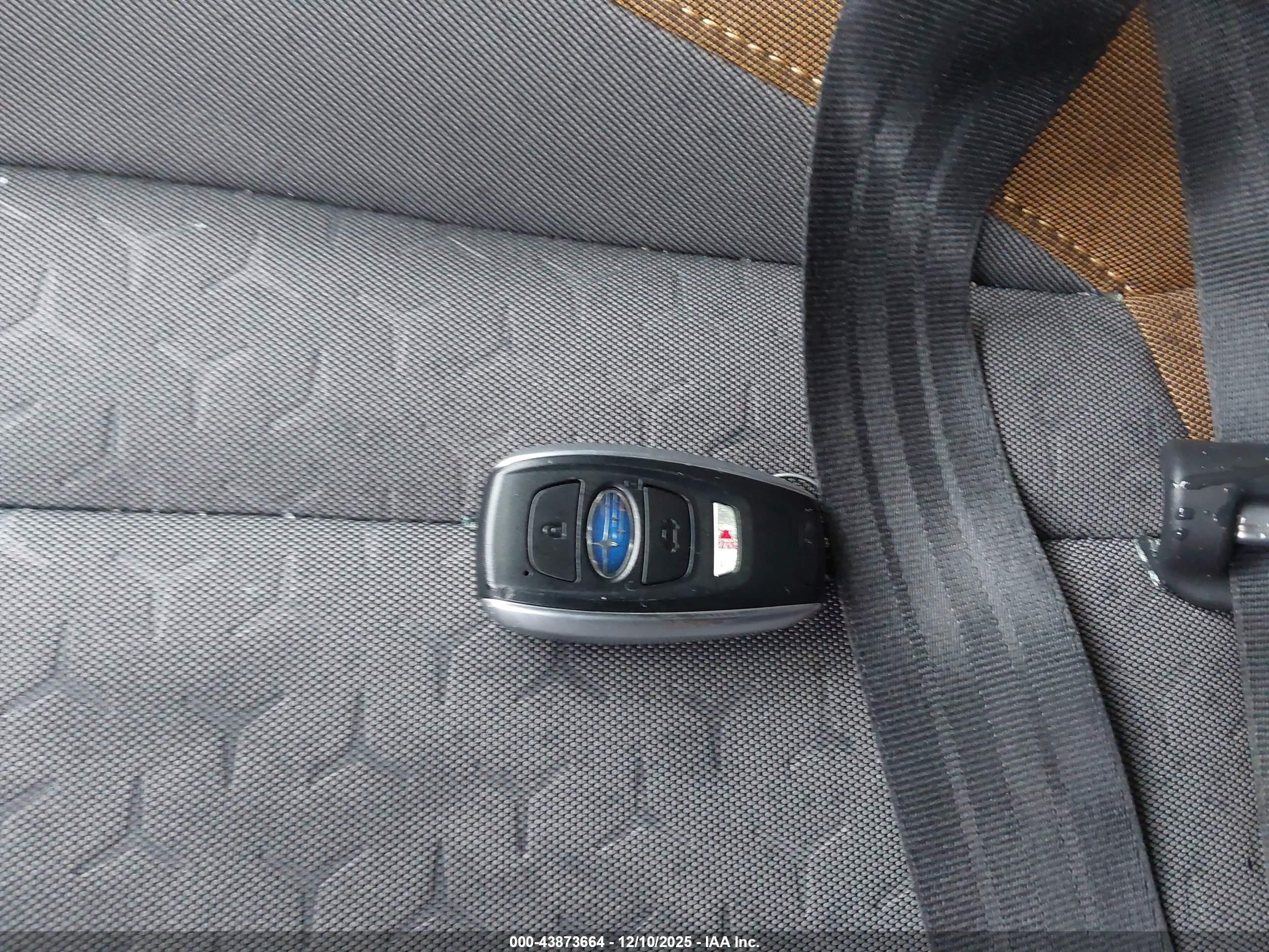 SUBARU CROSSTREK image 11