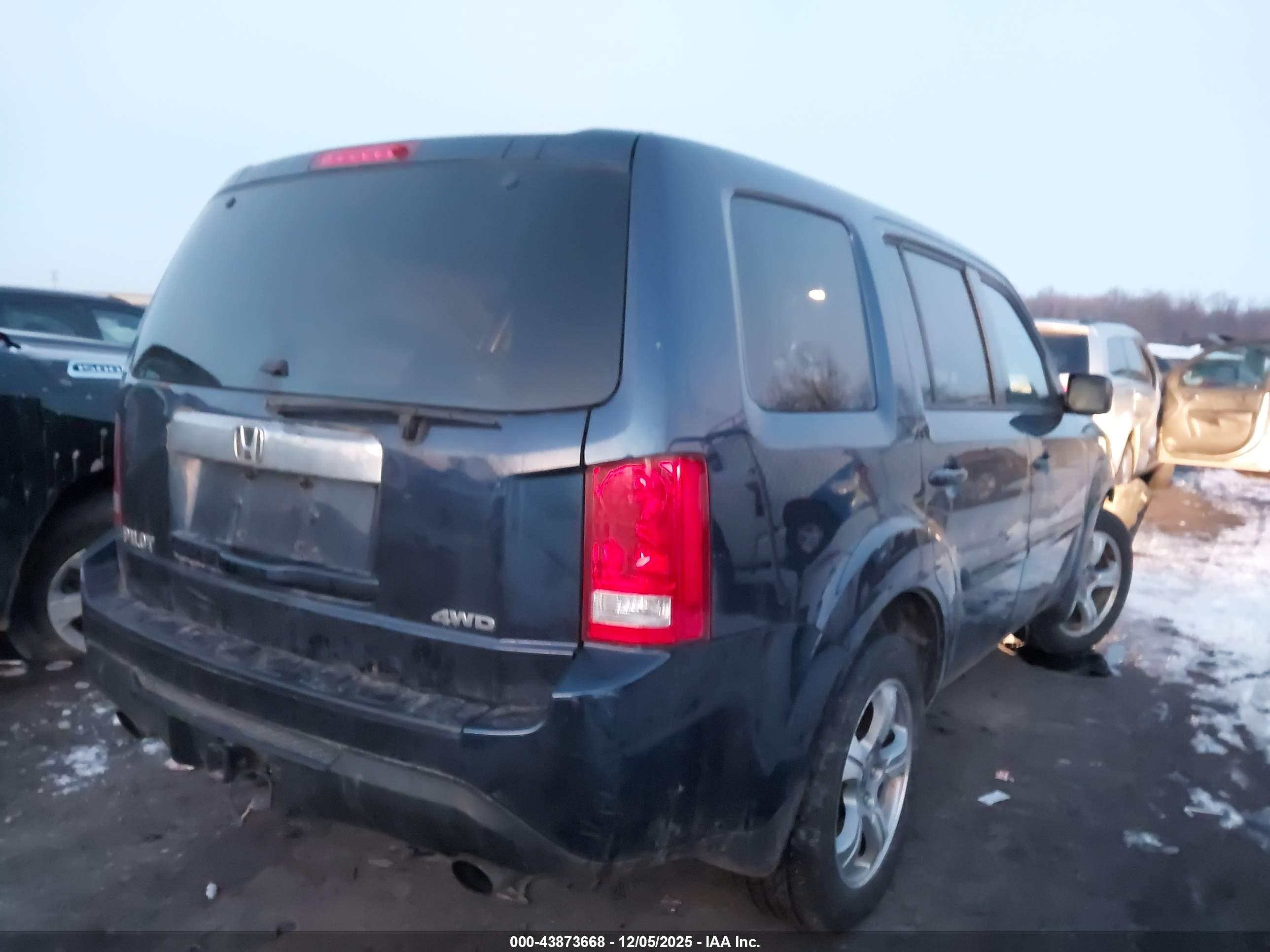 HONDA PILOT image 4