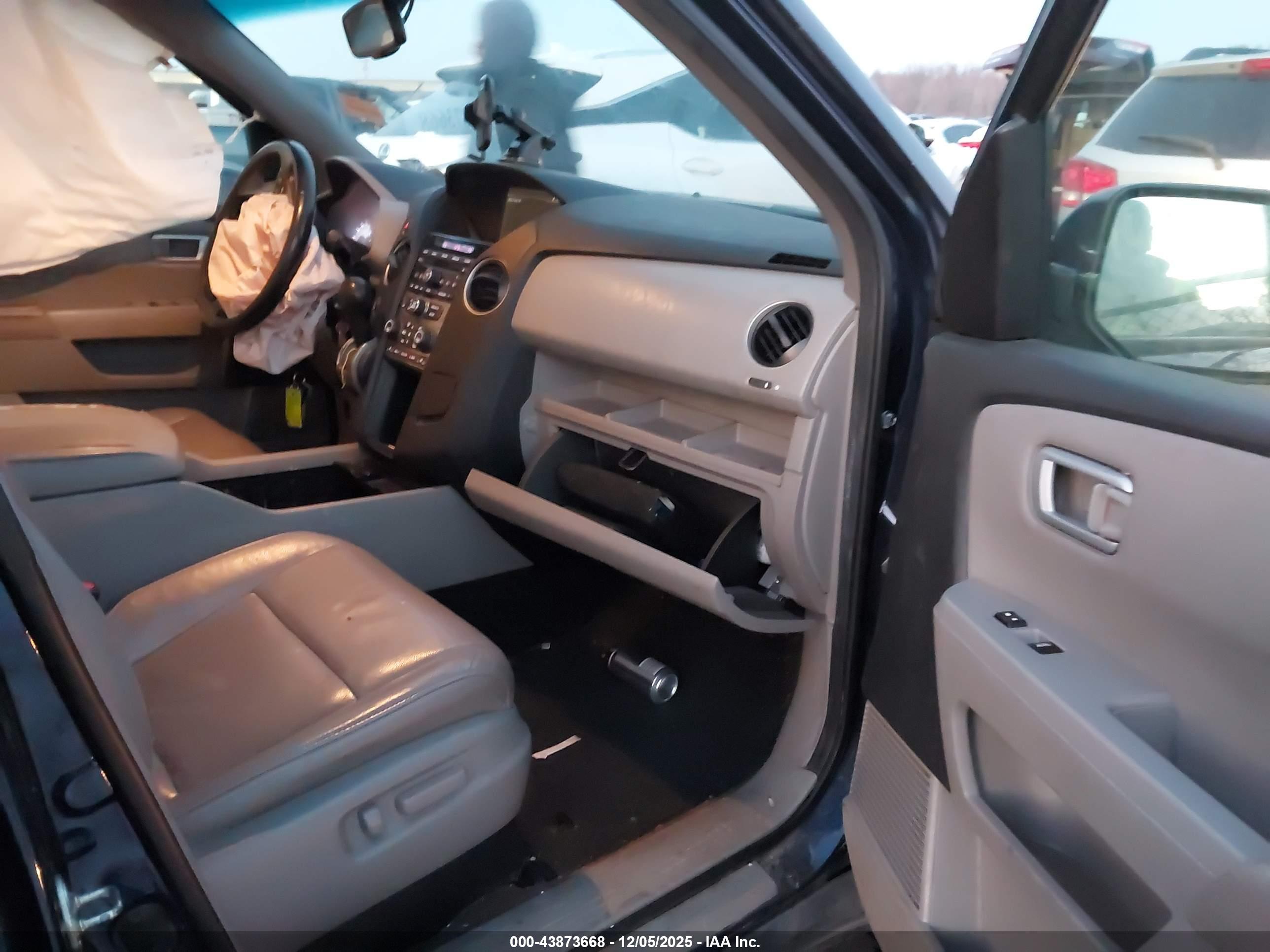 HONDA PILOT image 5