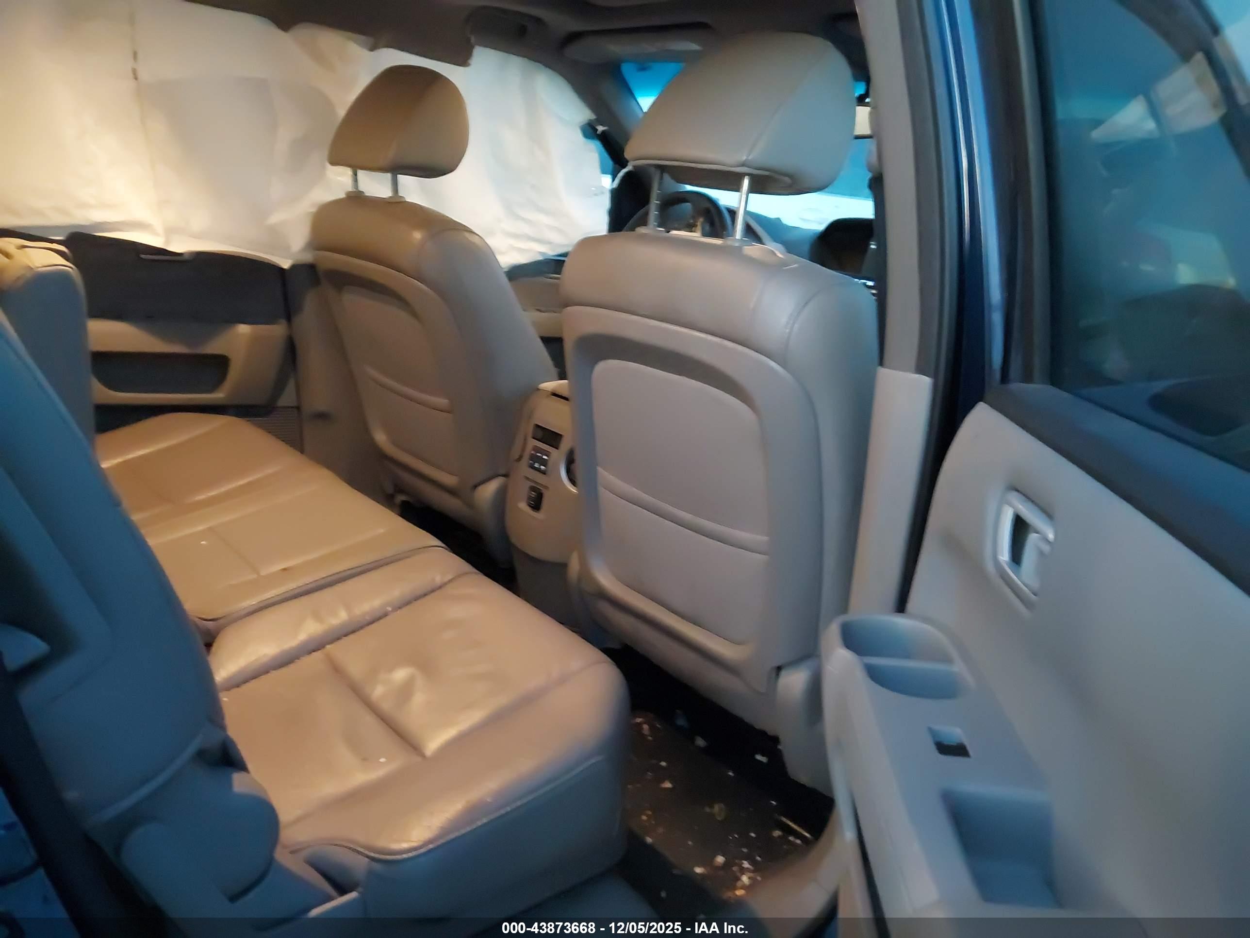 HONDA PILOT image 8