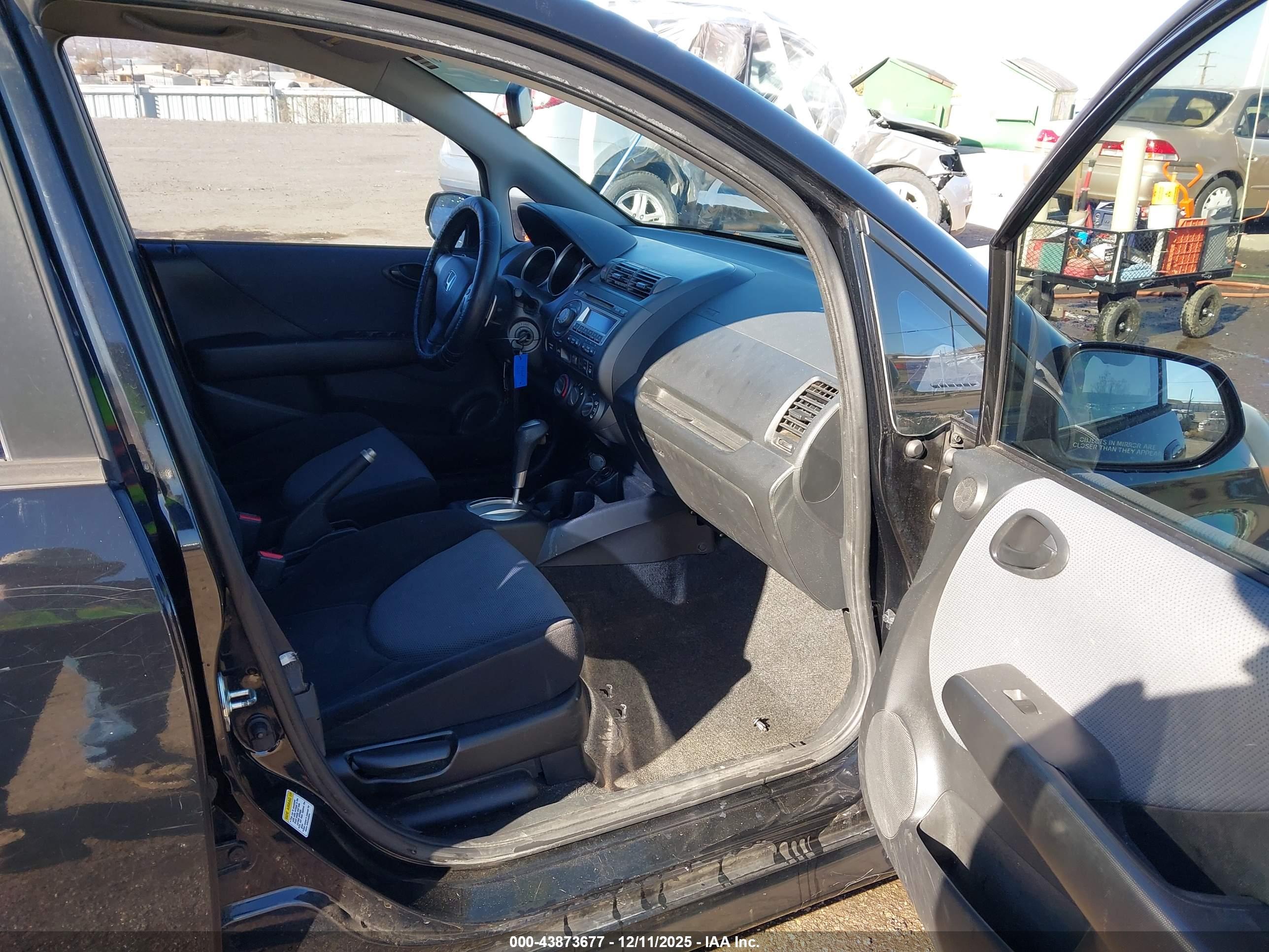 HONDA FIT image 5