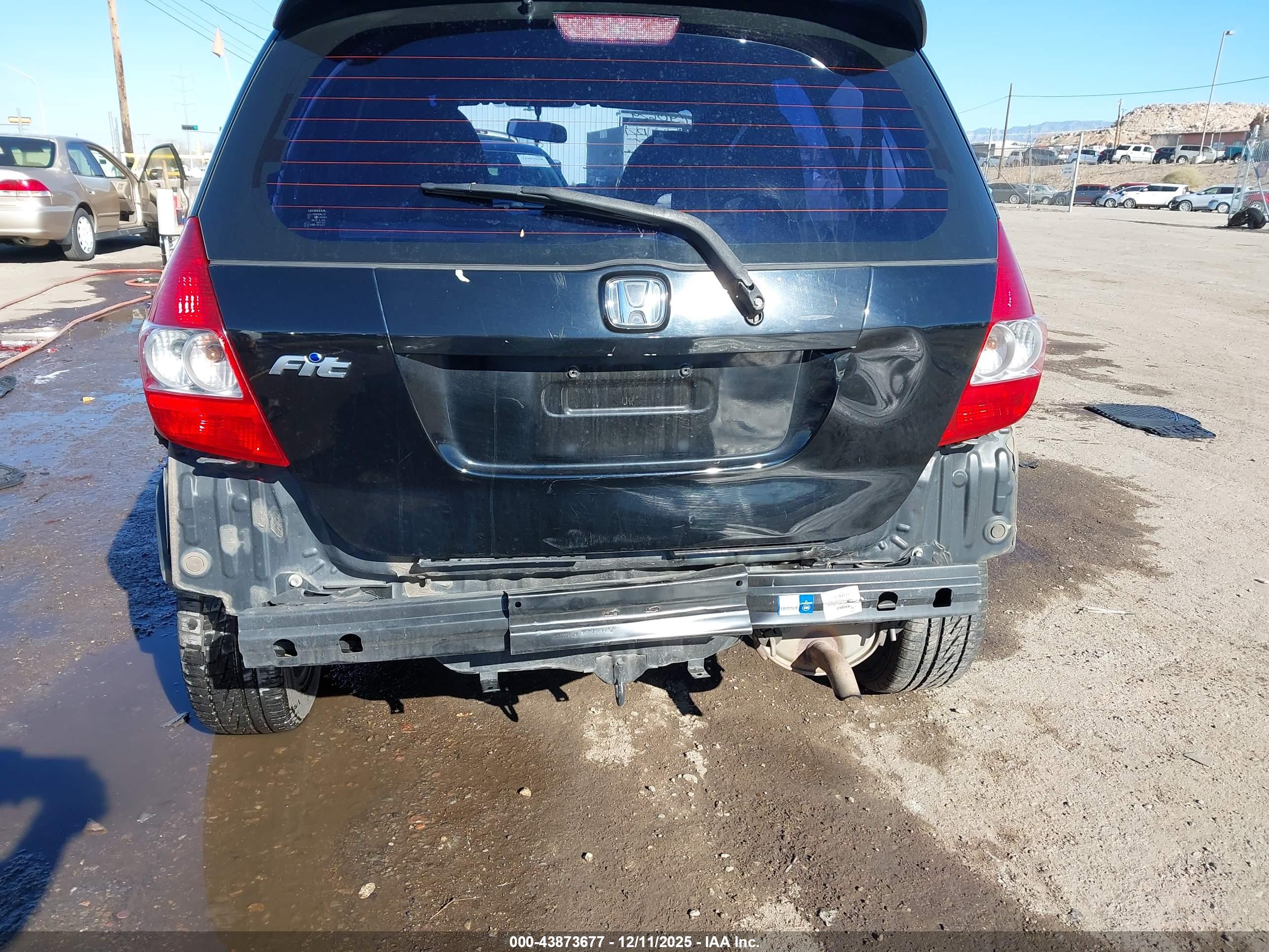 HONDA FIT image 6