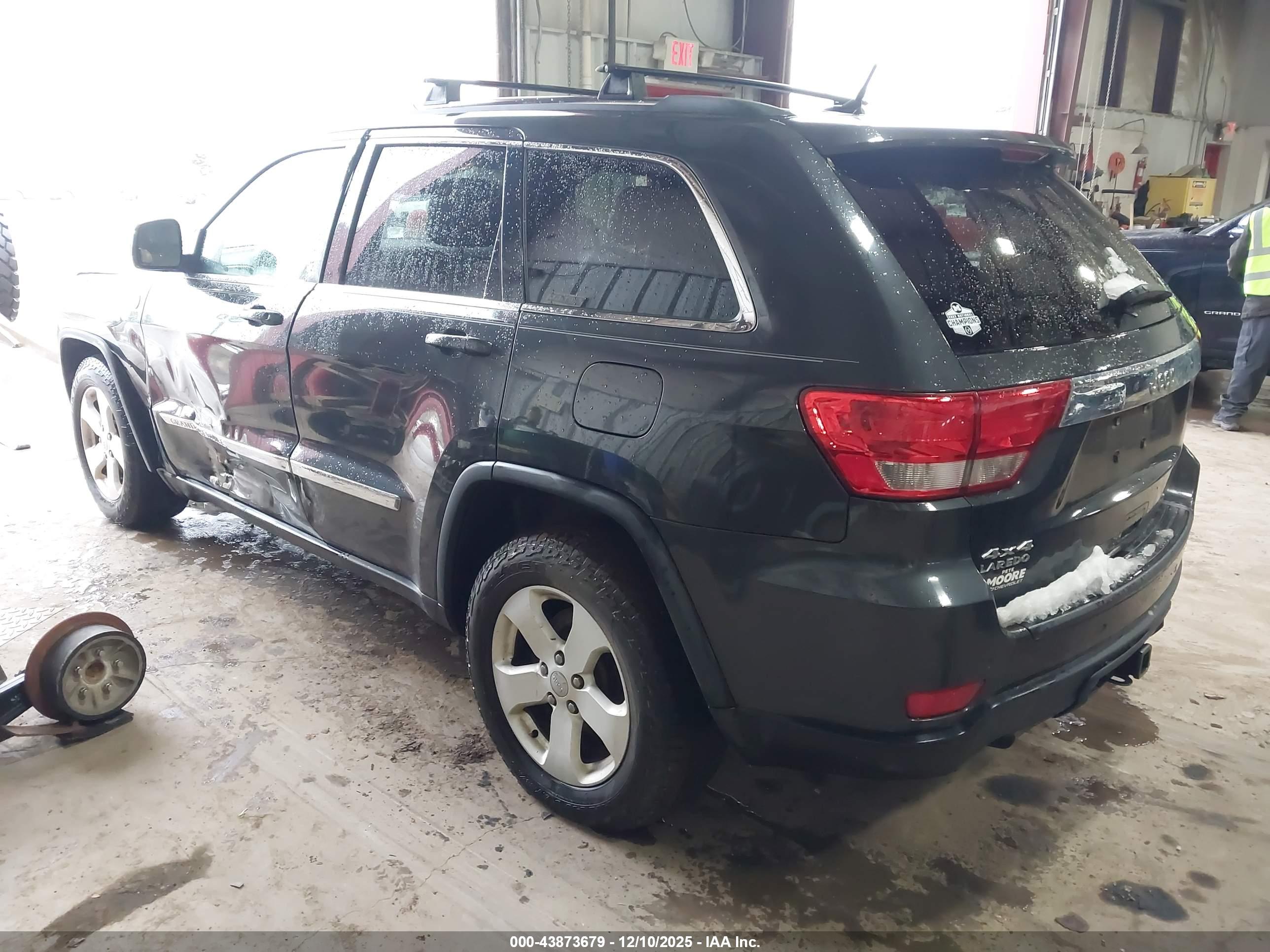 JEEP GRAND image 3