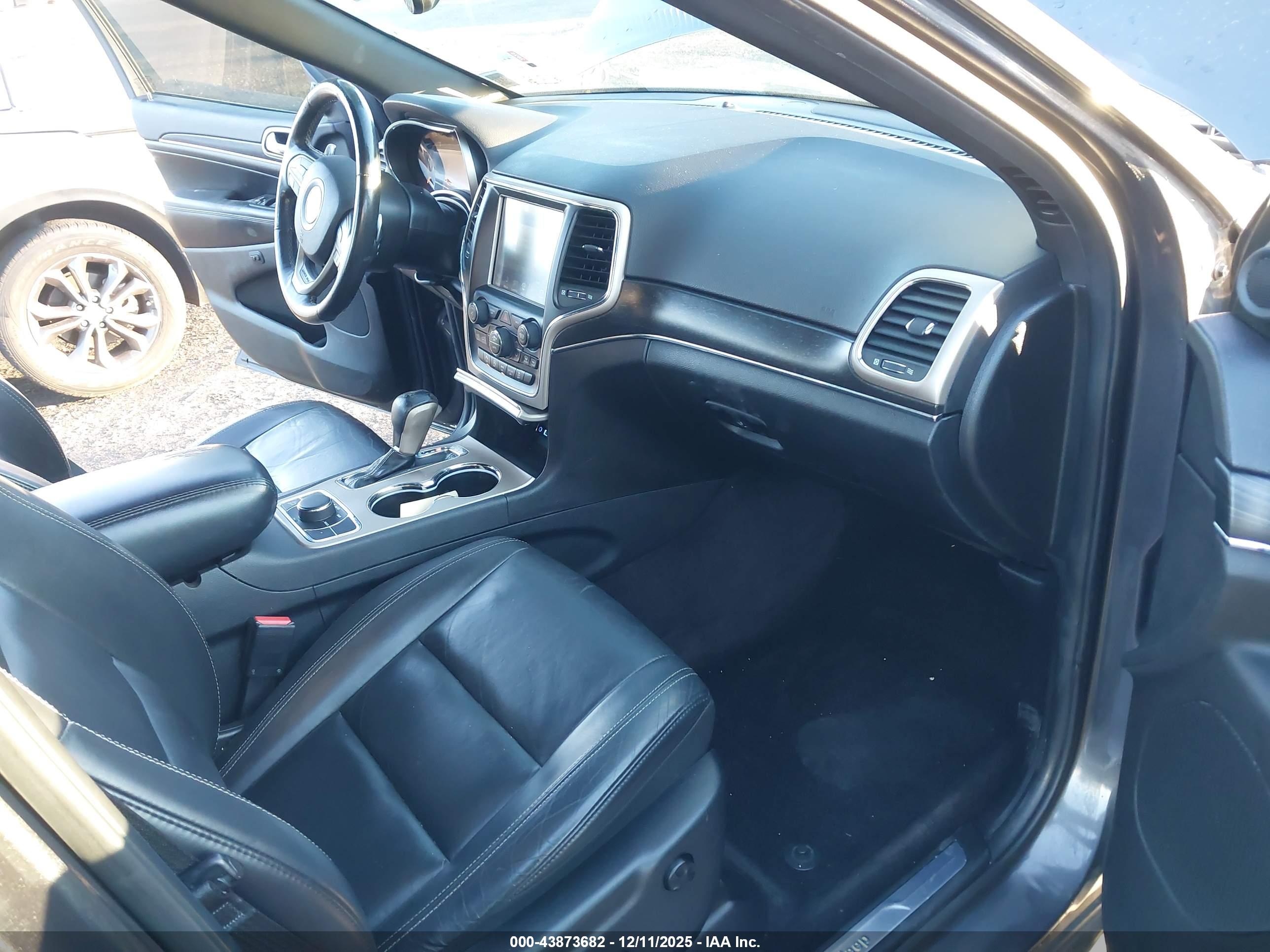 JEEP GRAND image 5