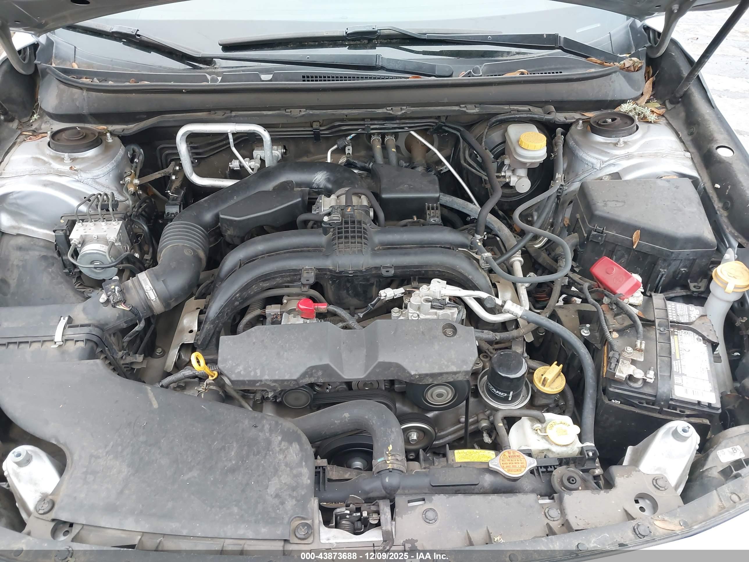 SUBARU OUTBACK image 10
