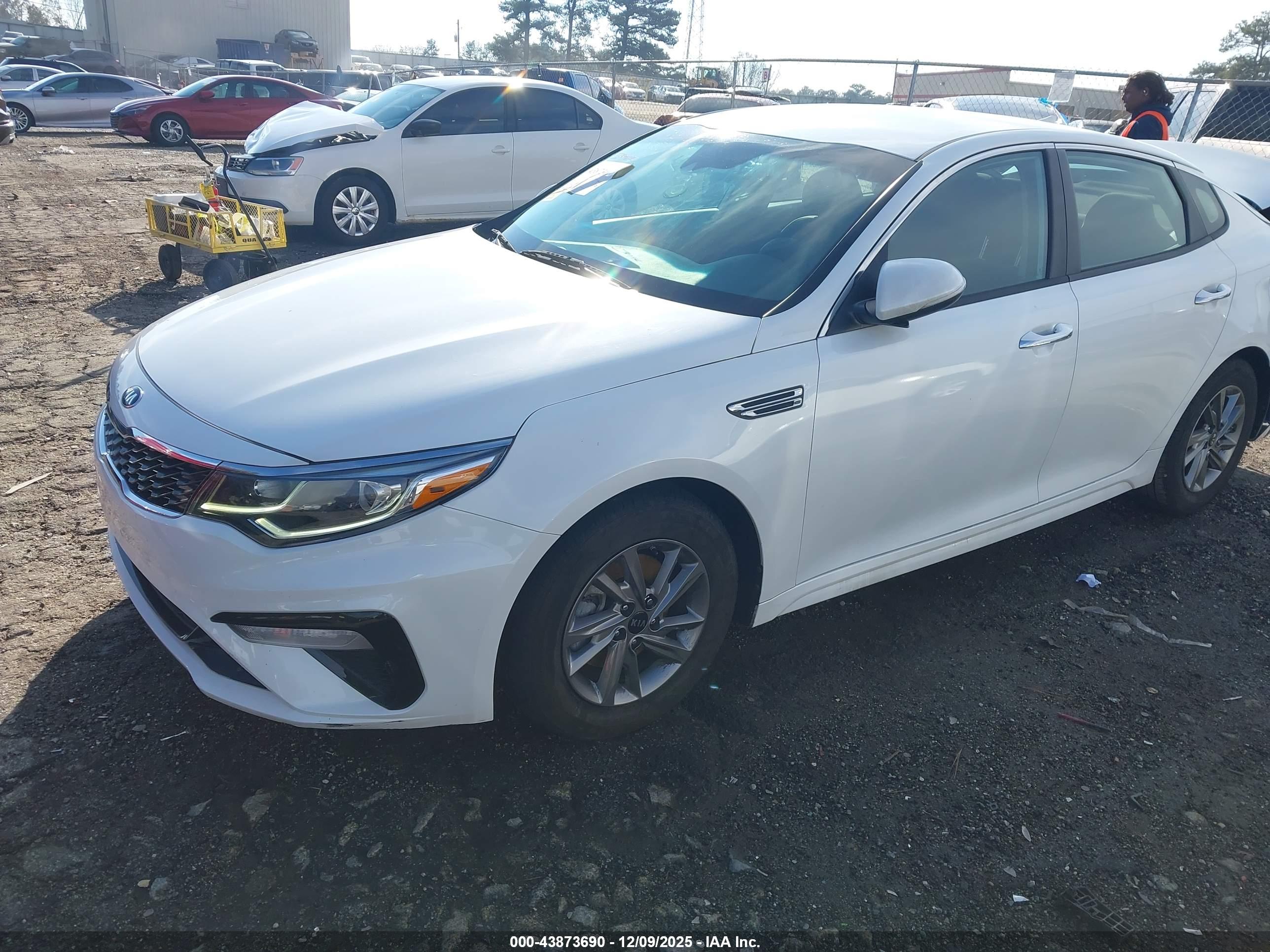 KIA OPTIMA image 2