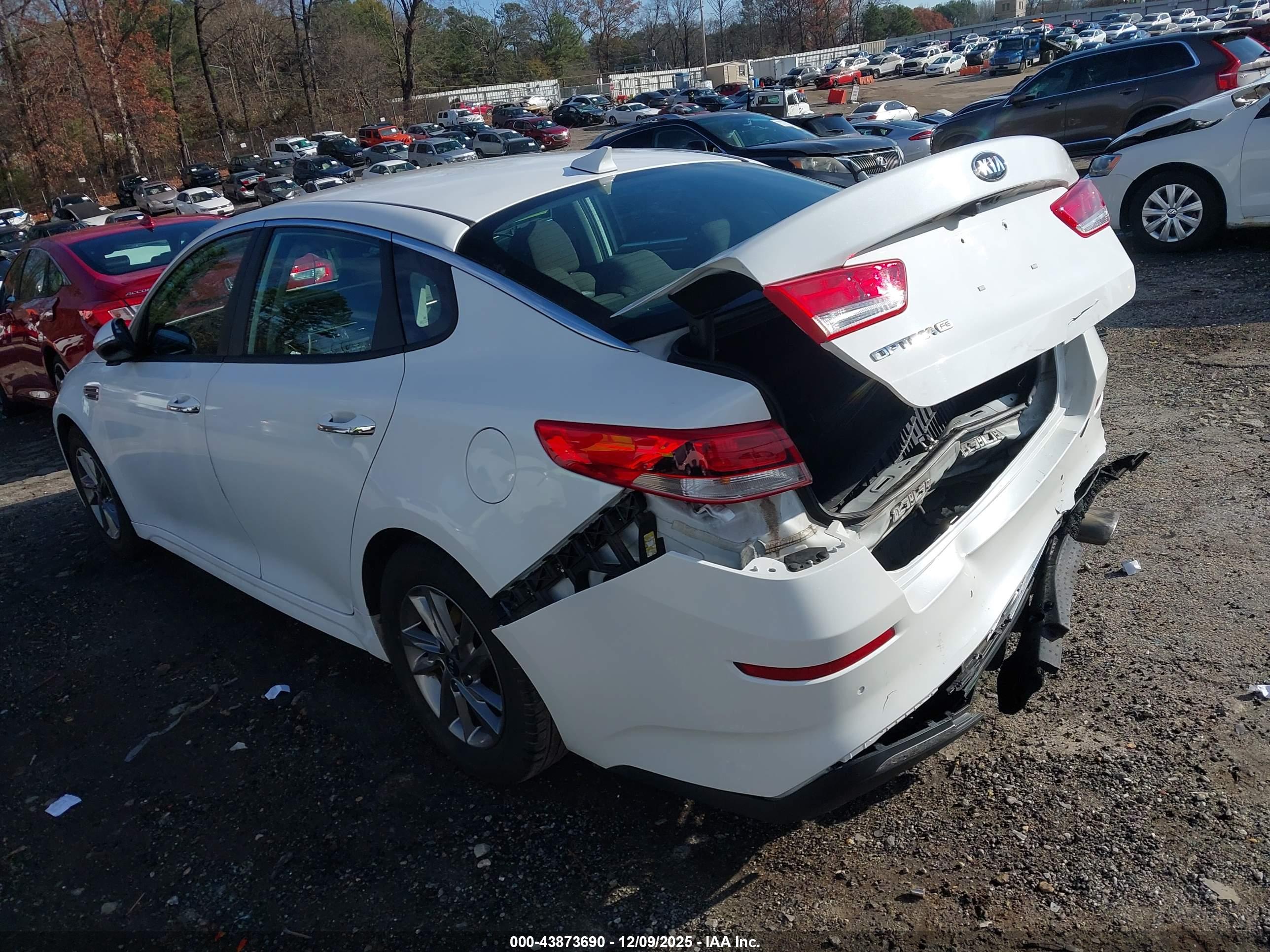 KIA OPTIMA image 3