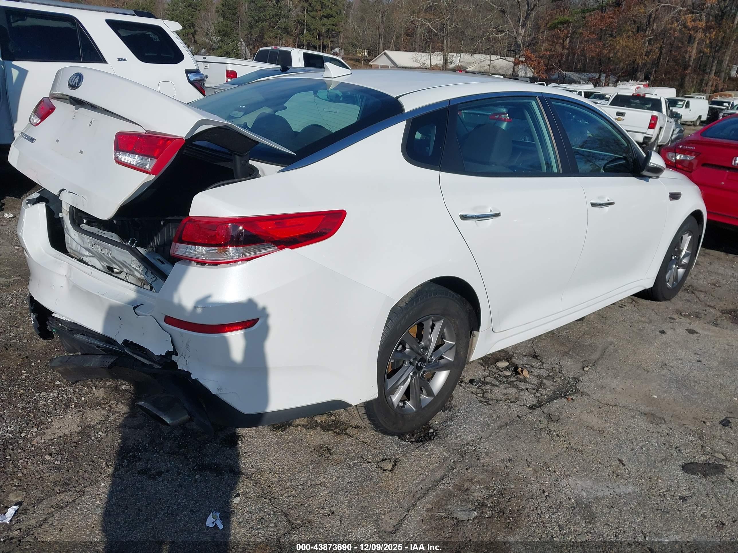 KIA OPTIMA image 4