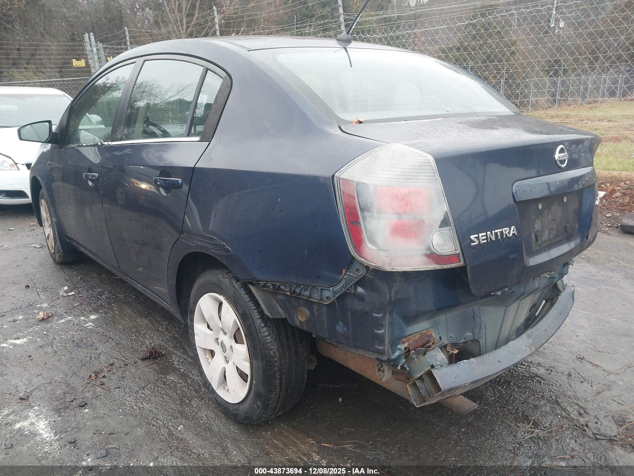 NISSAN SENTRA image 3