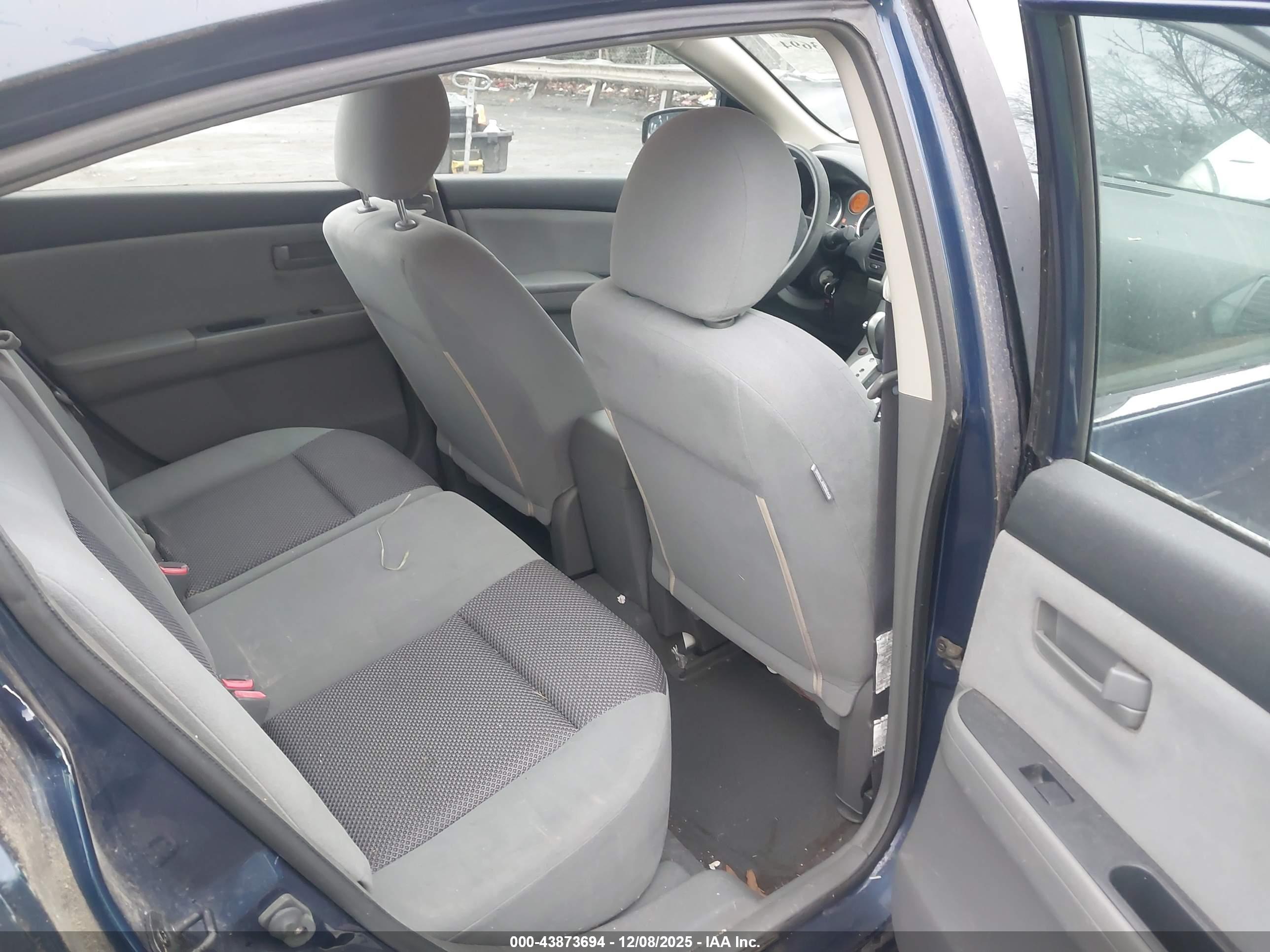NISSAN SENTRA image 8