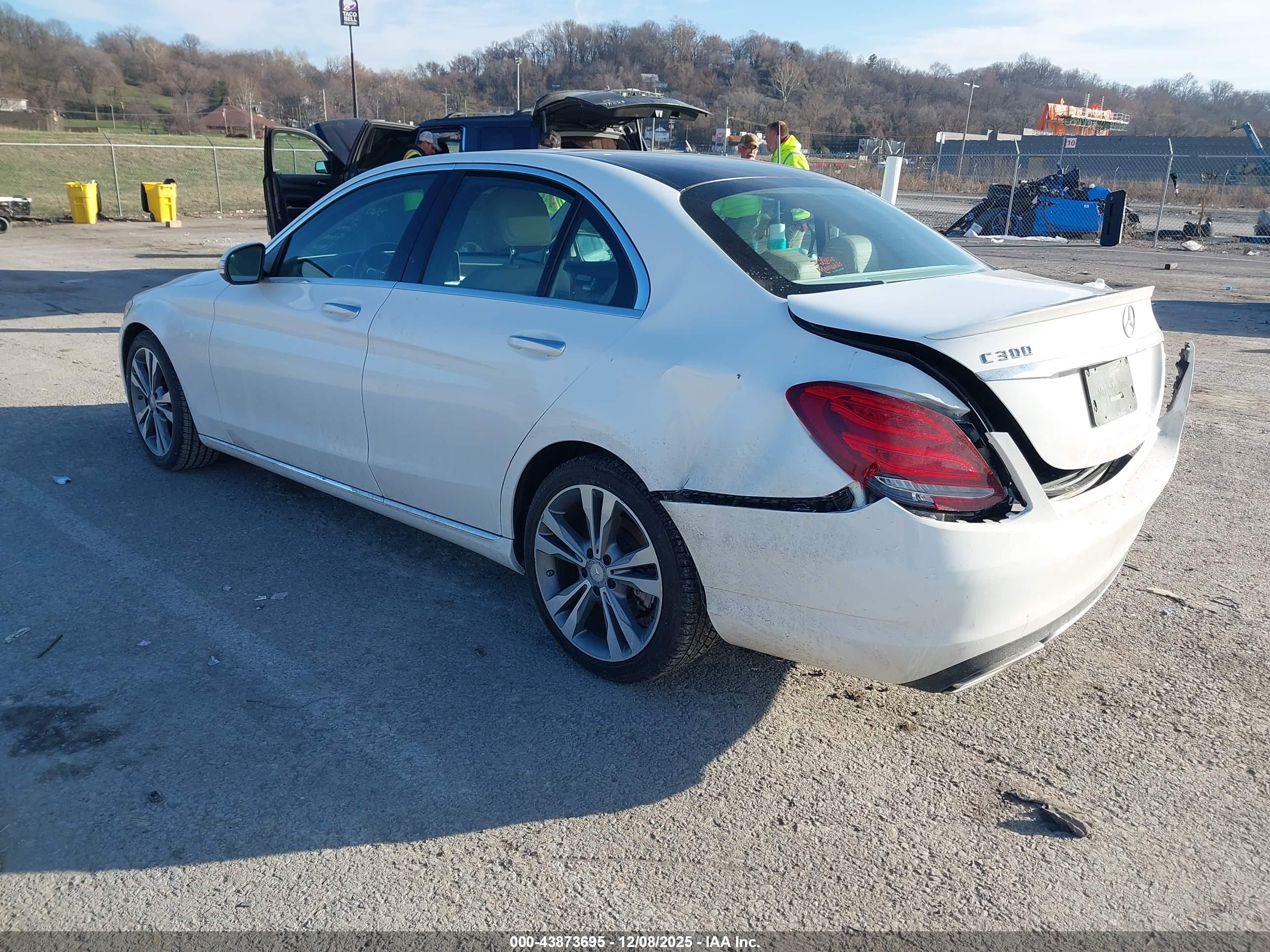 MERCEDES-BENZ C image 3