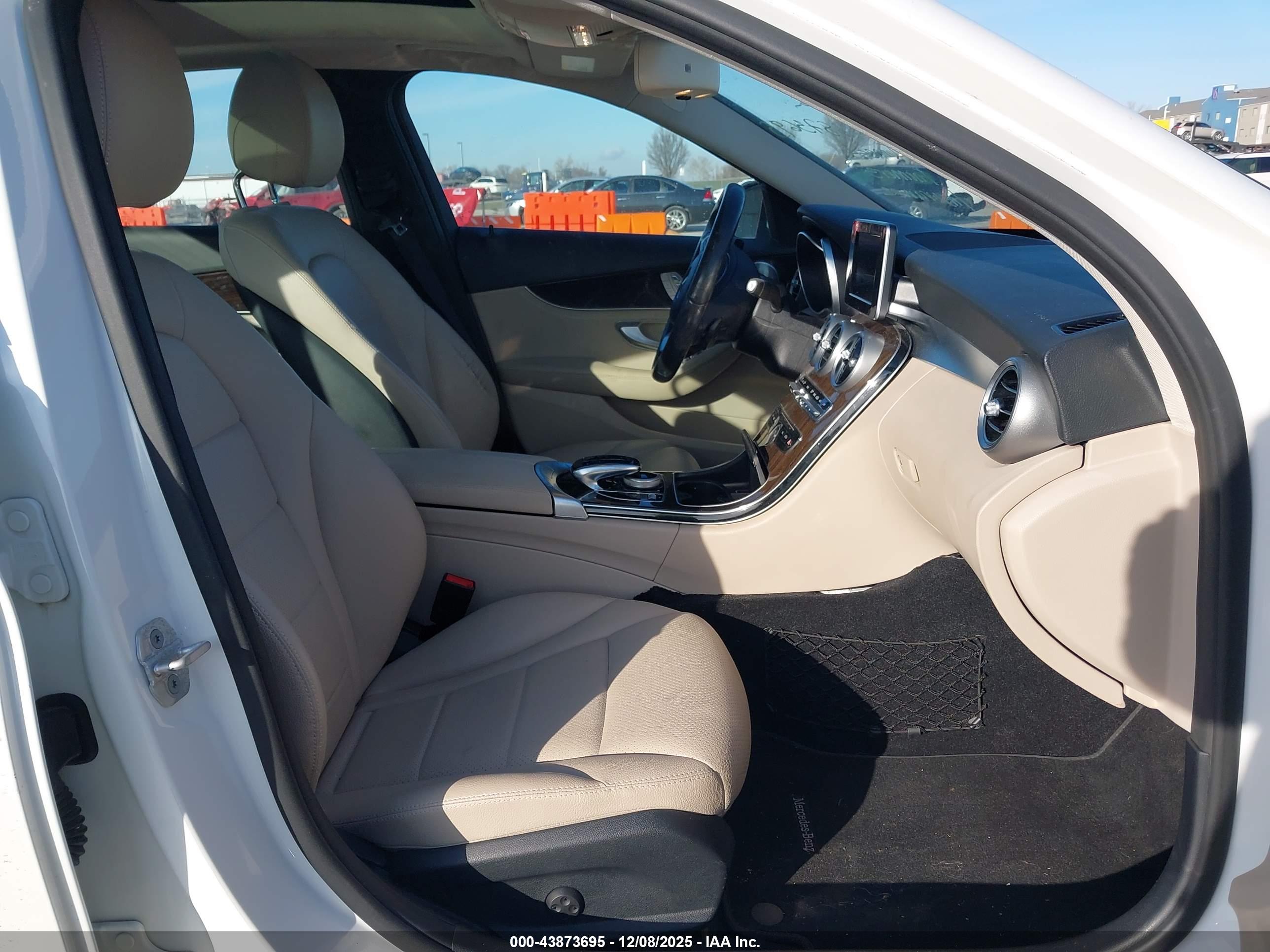 MERCEDES-BENZ C image 5