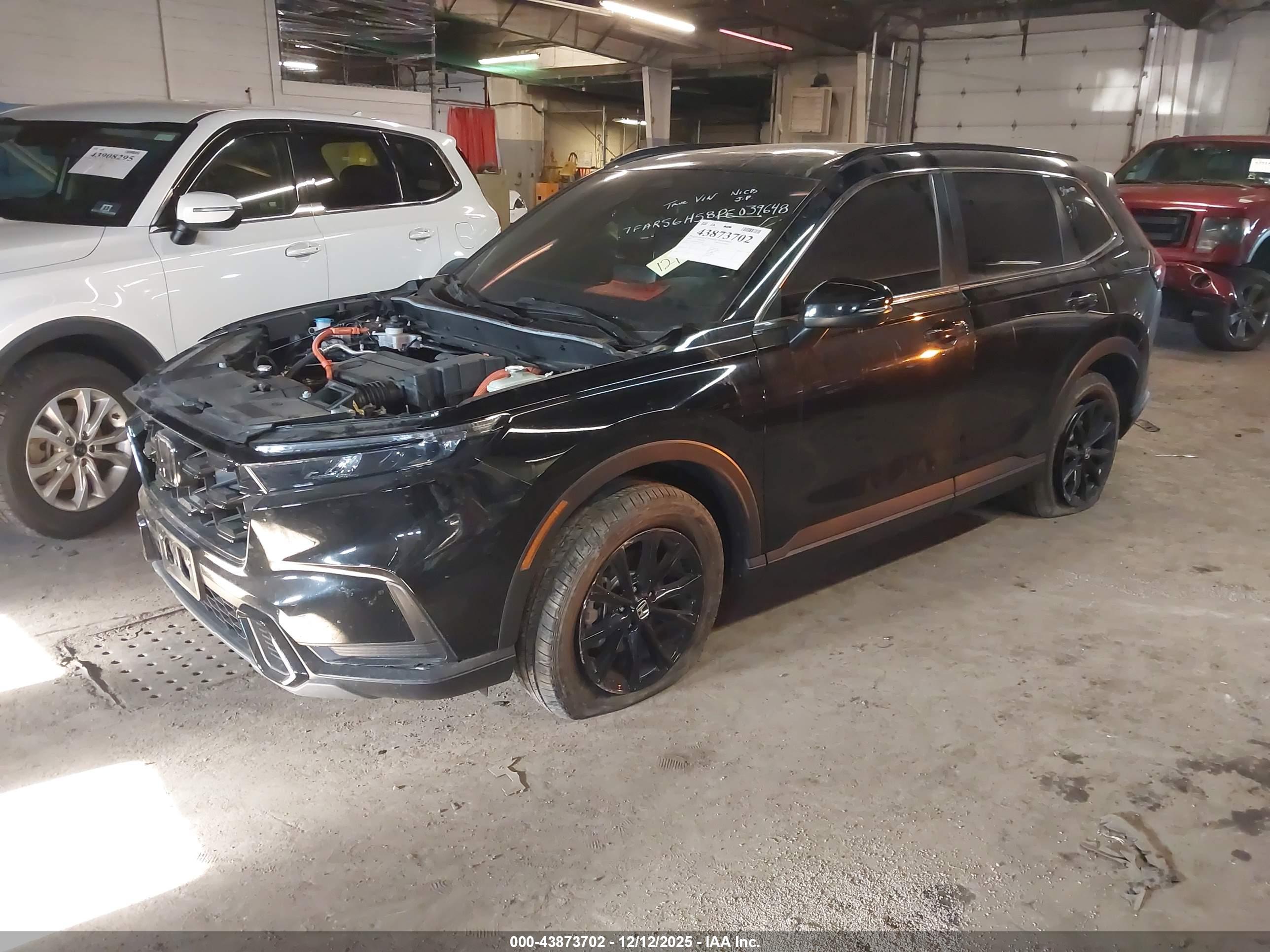 HONDA CR-V image 2