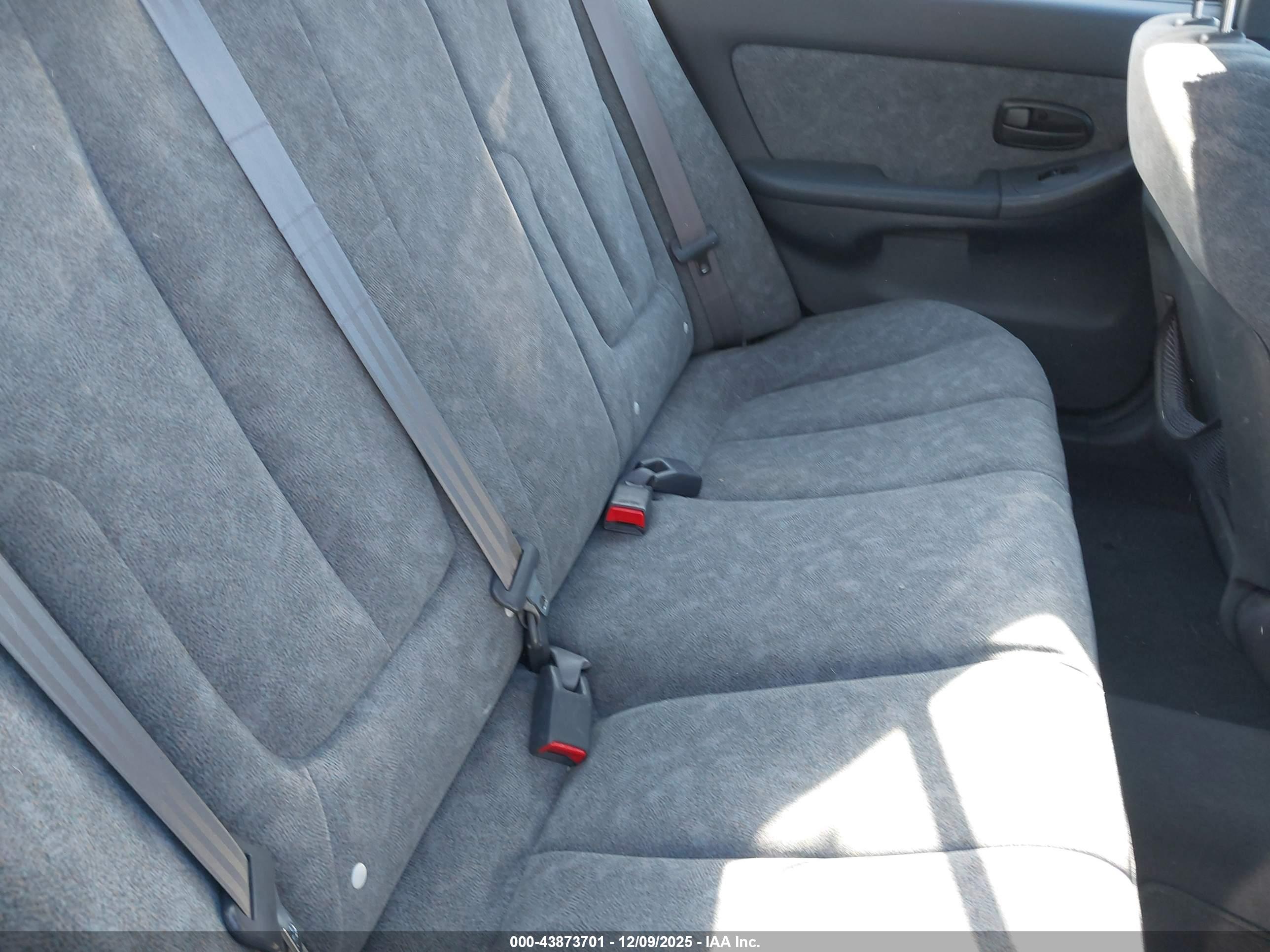 HYUNDAI ELANTRA image 8