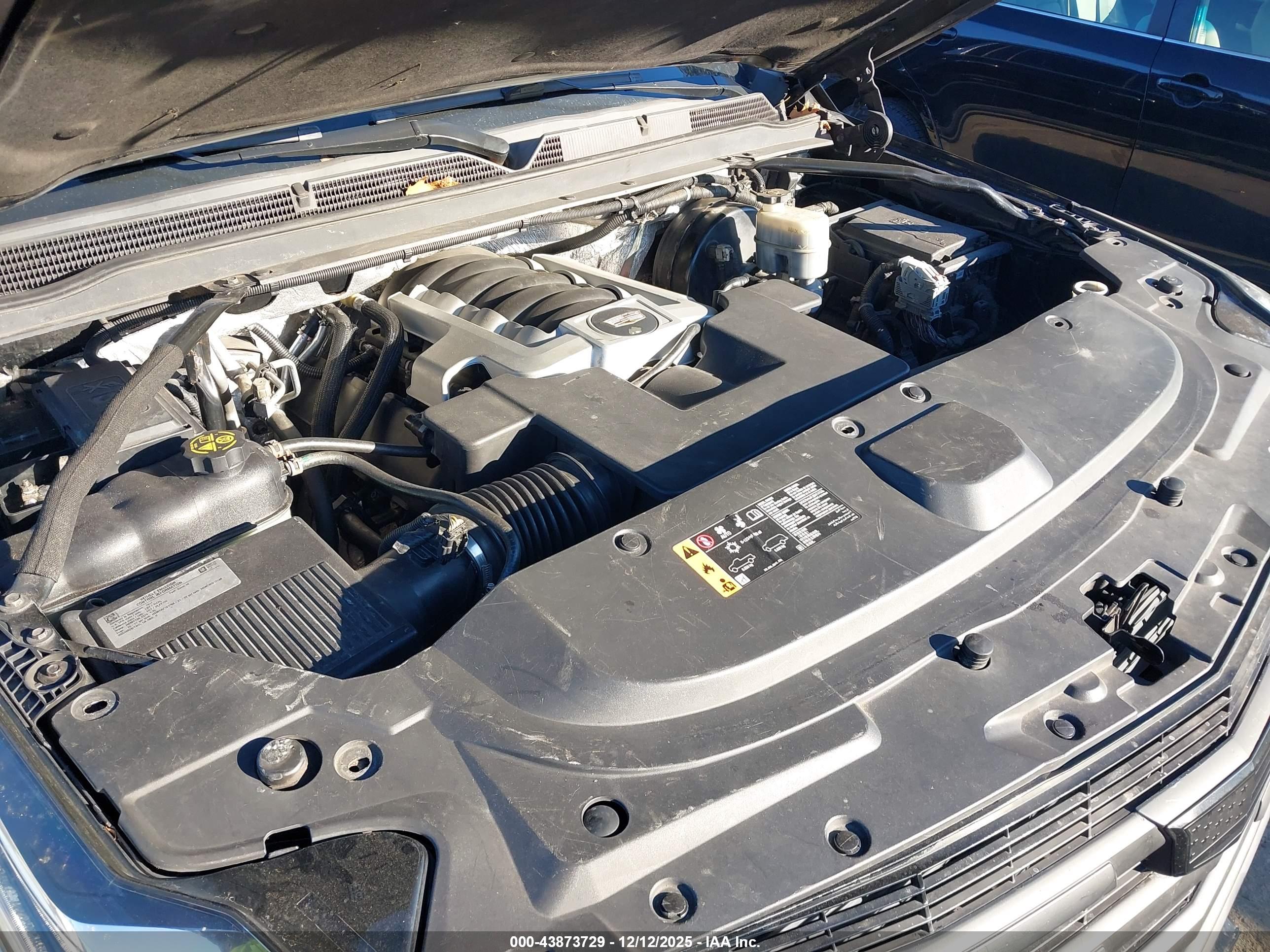 CADILLAC ESCALADE image 10