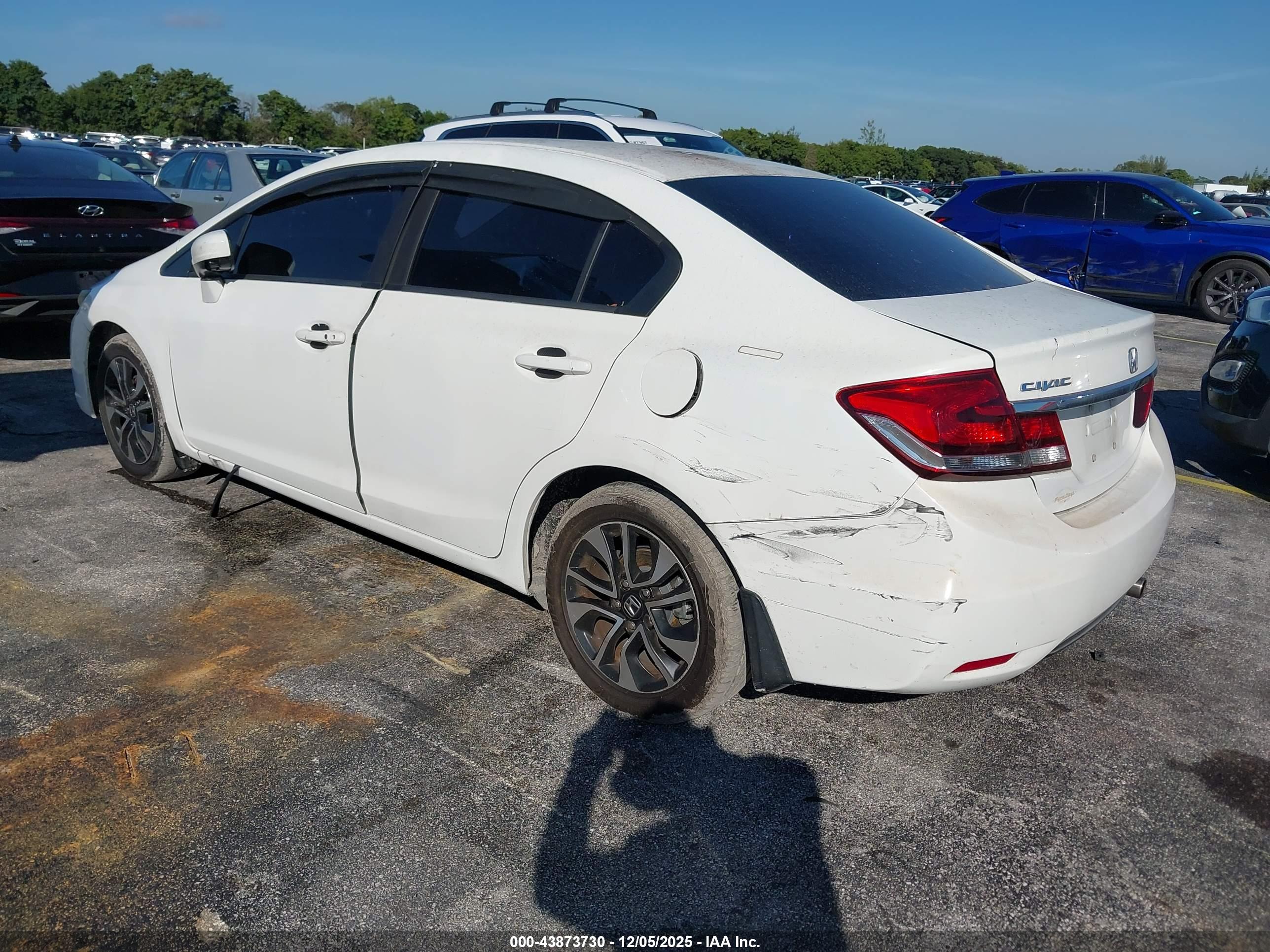 HONDA CIVIC image 3