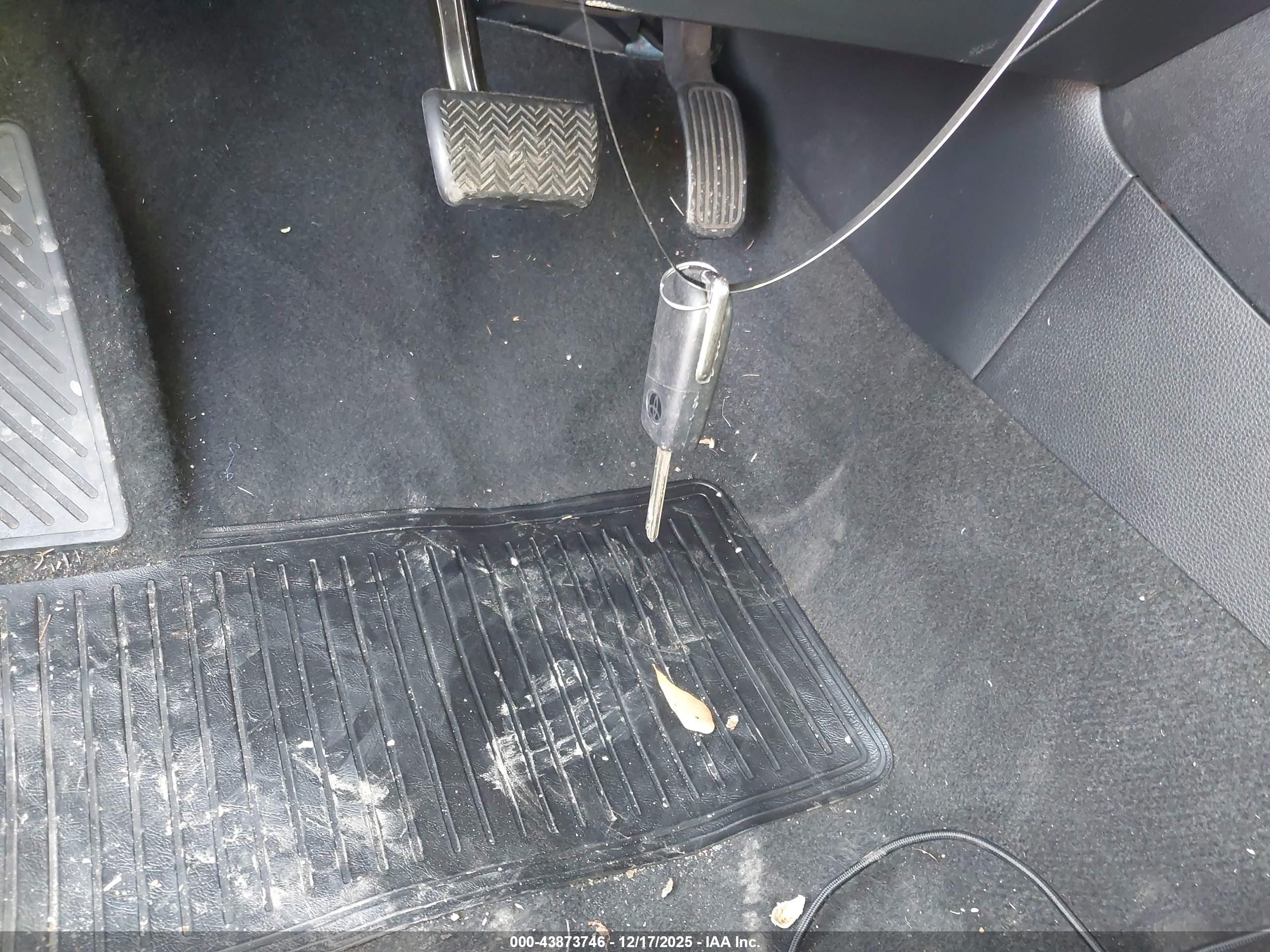 TOYOTA COROLLA image 11