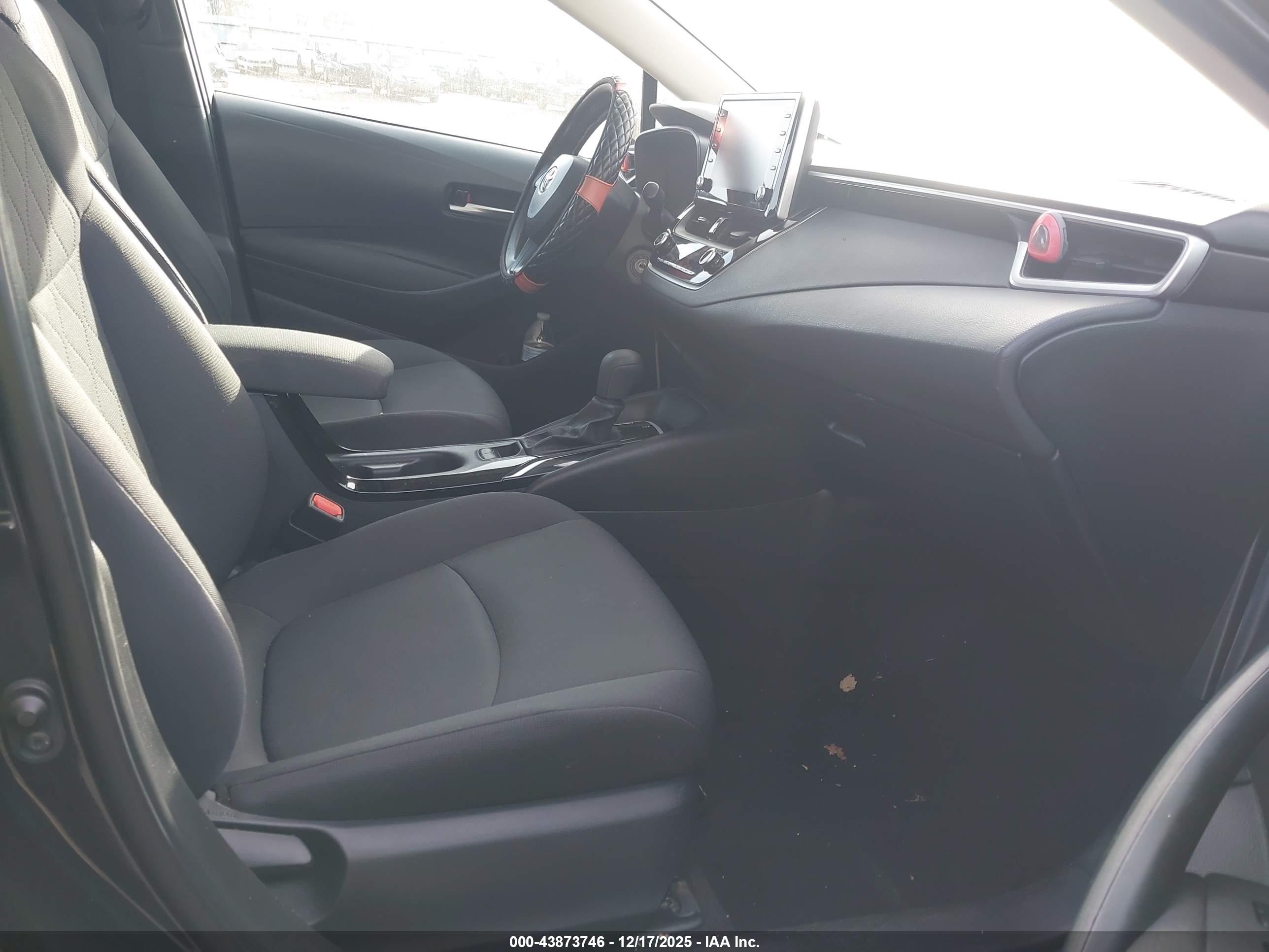TOYOTA COROLLA image 5