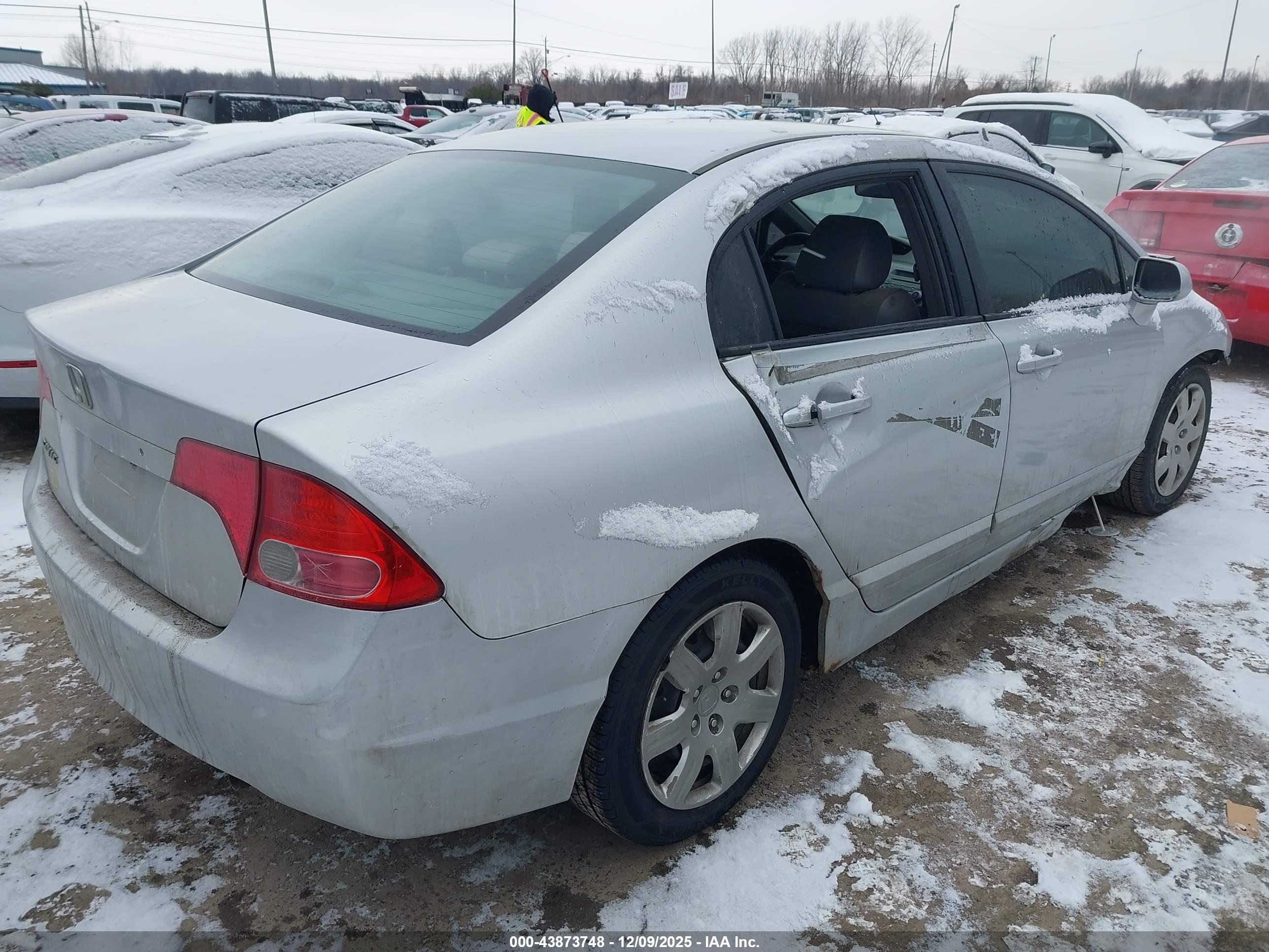 HONDA CIVIC image 4